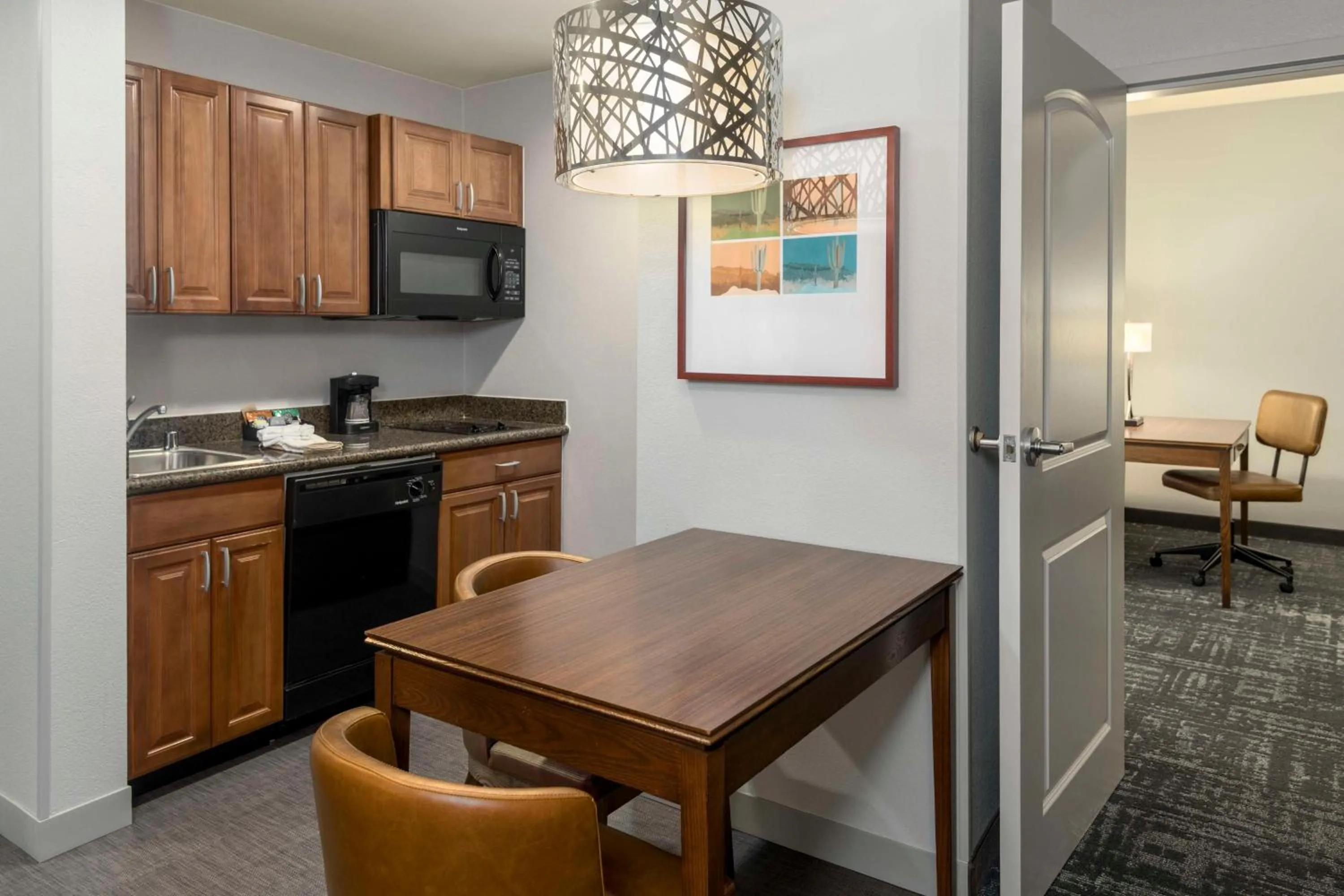 Kitchen or kitchenette in Homewood Suites by Hilton Phoenix North-Happy Valley
