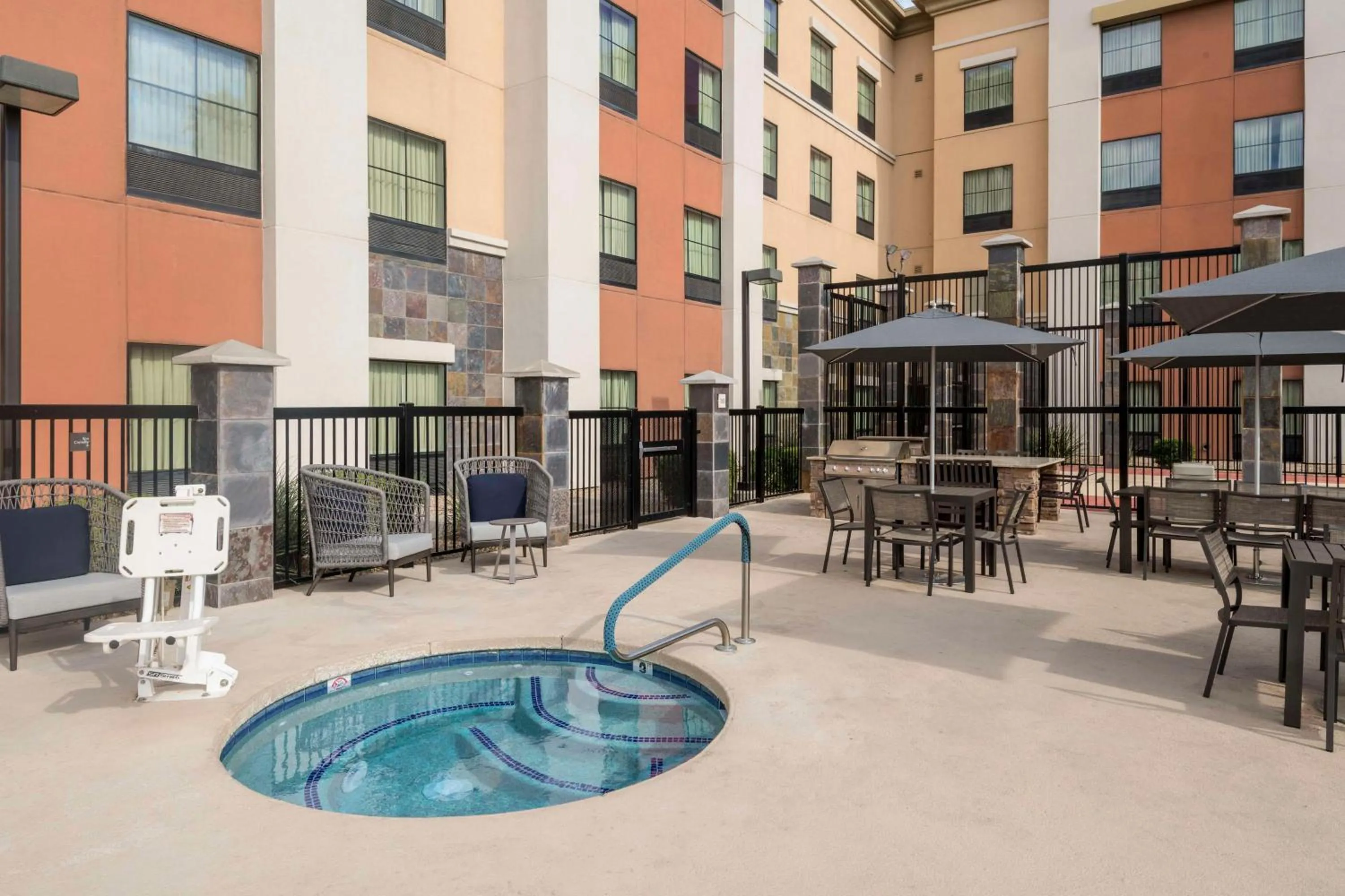 Sports in Homewood Suites by Hilton Phoenix North-Happy Valley