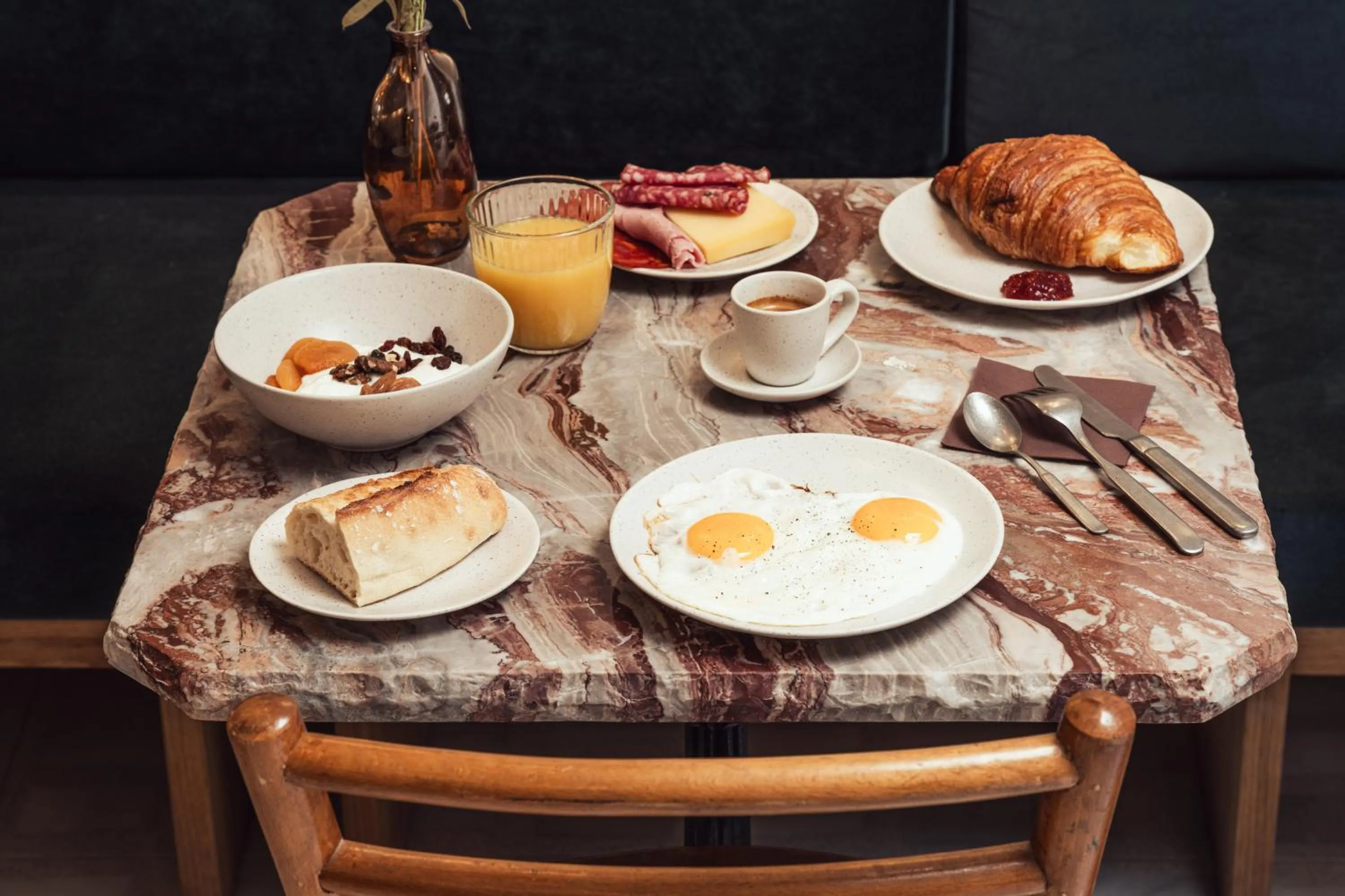 Breakfast in Maison Gaîté
