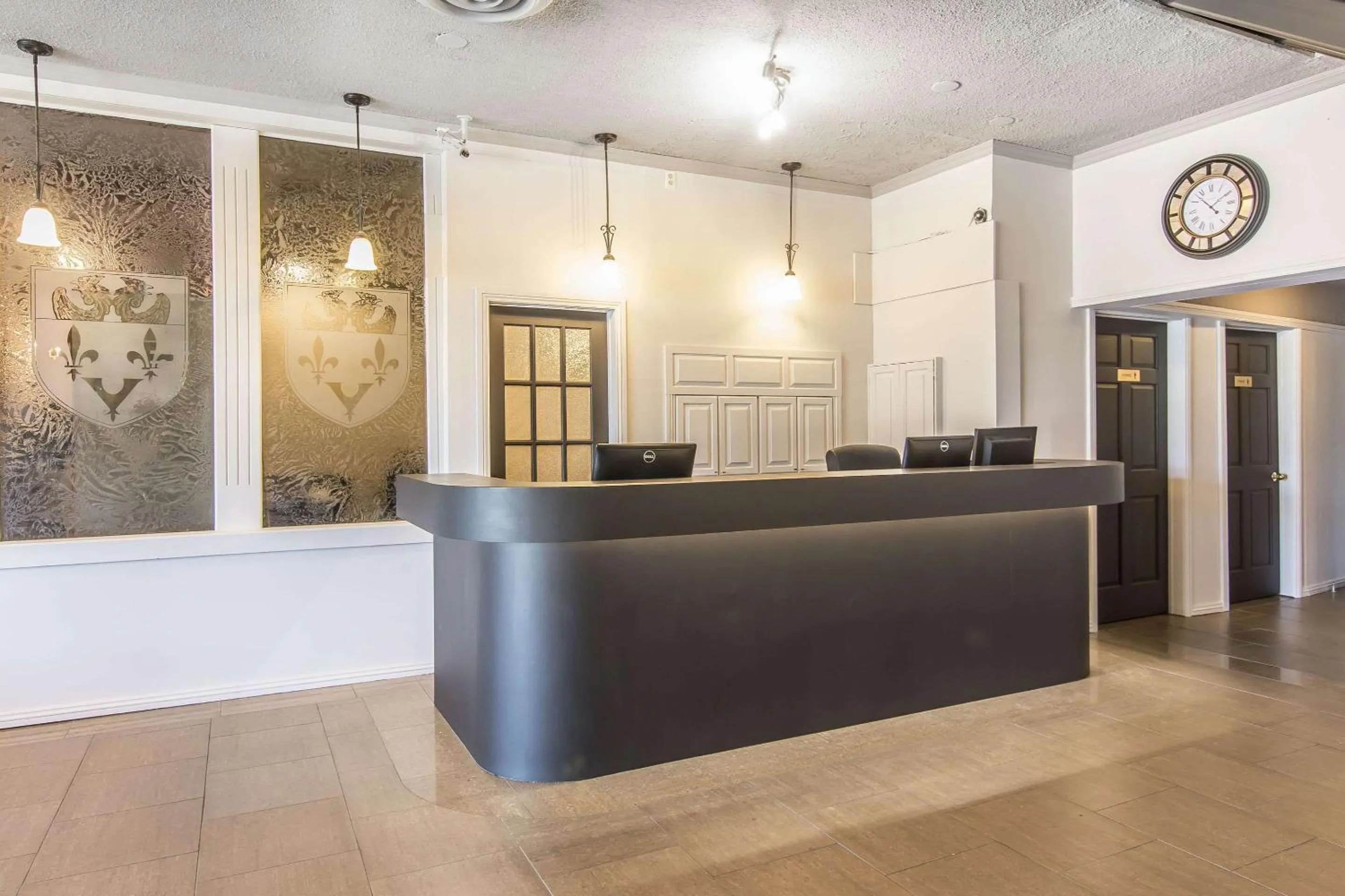 Lobby or reception in Hôtel Le Principal