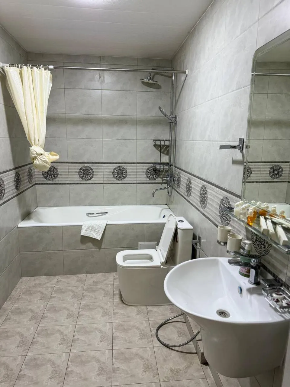 Shower in Arba Hotel