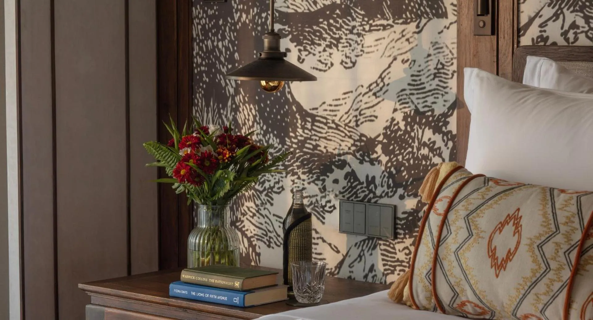 Bed in Anantara Golden Triangle Elephant Camp & Resort