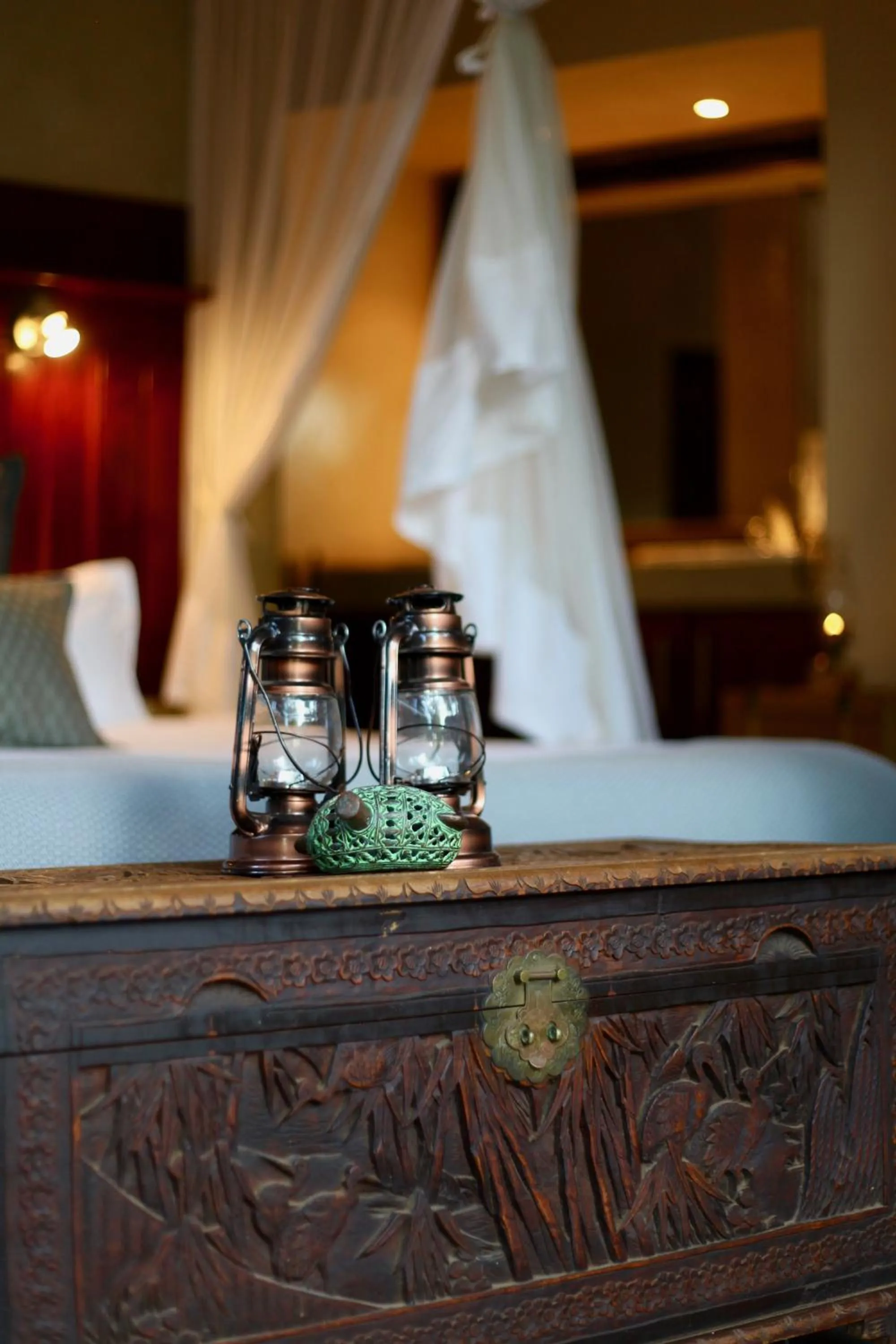 Ivory Wilderness River Rock Lodge