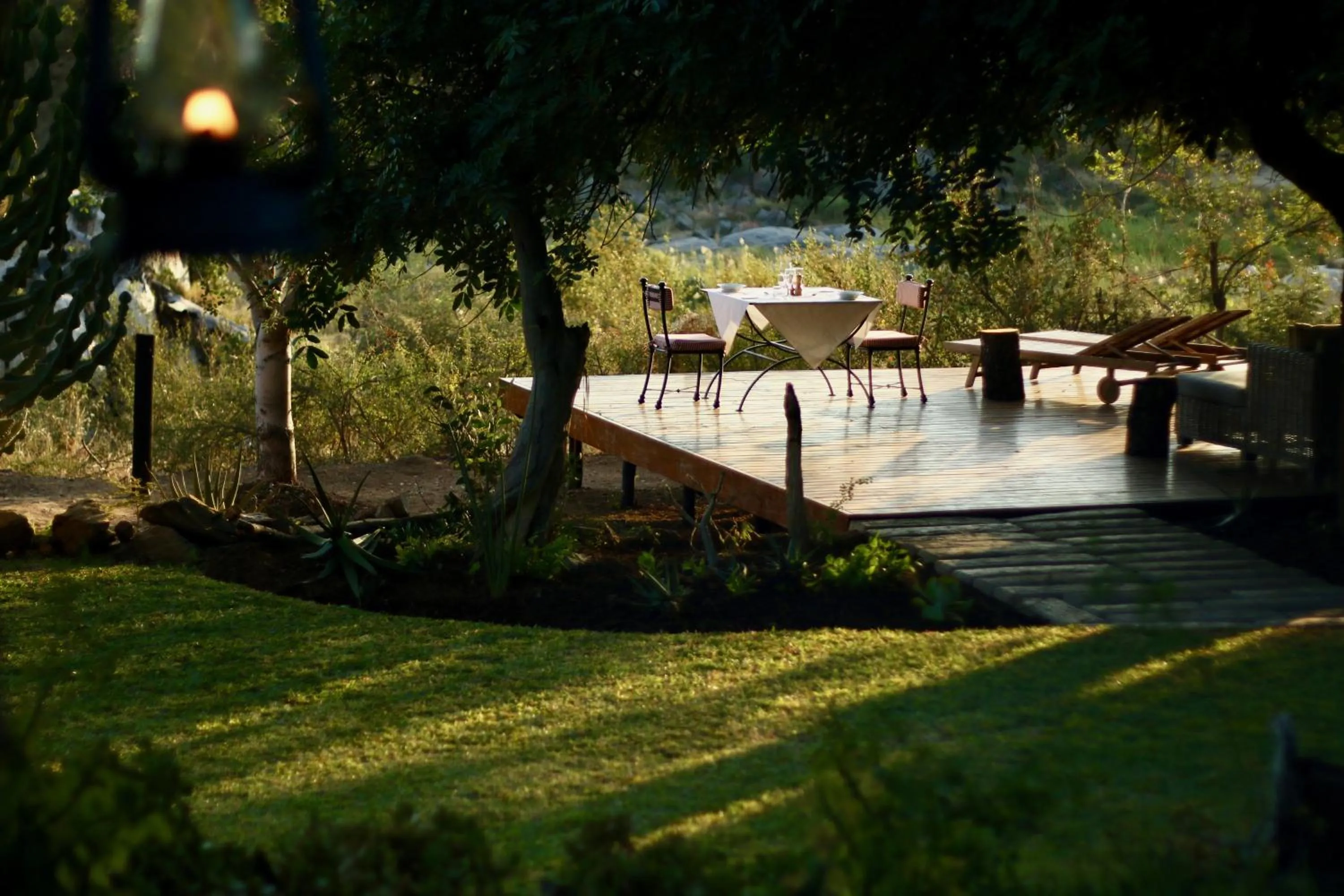 Ivory Wilderness River Rock Lodge