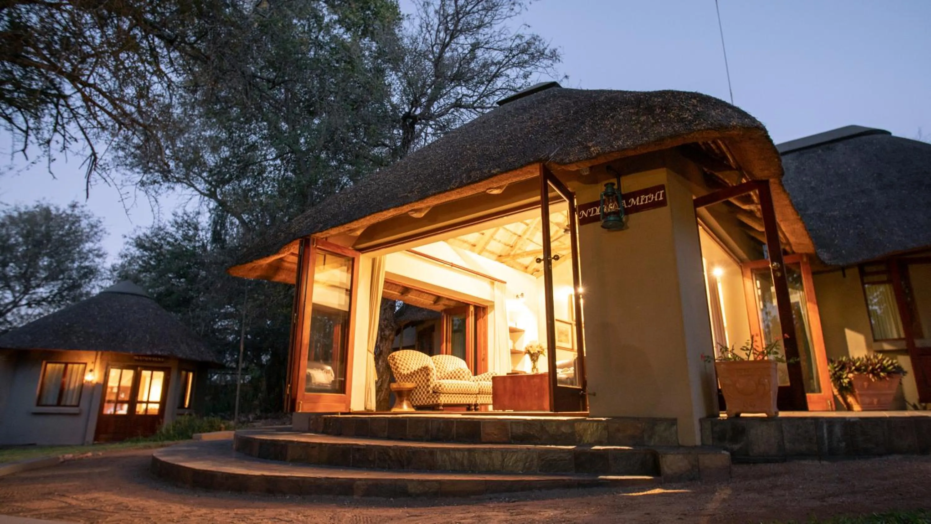 Ivory Wilderness River Rock Lodge