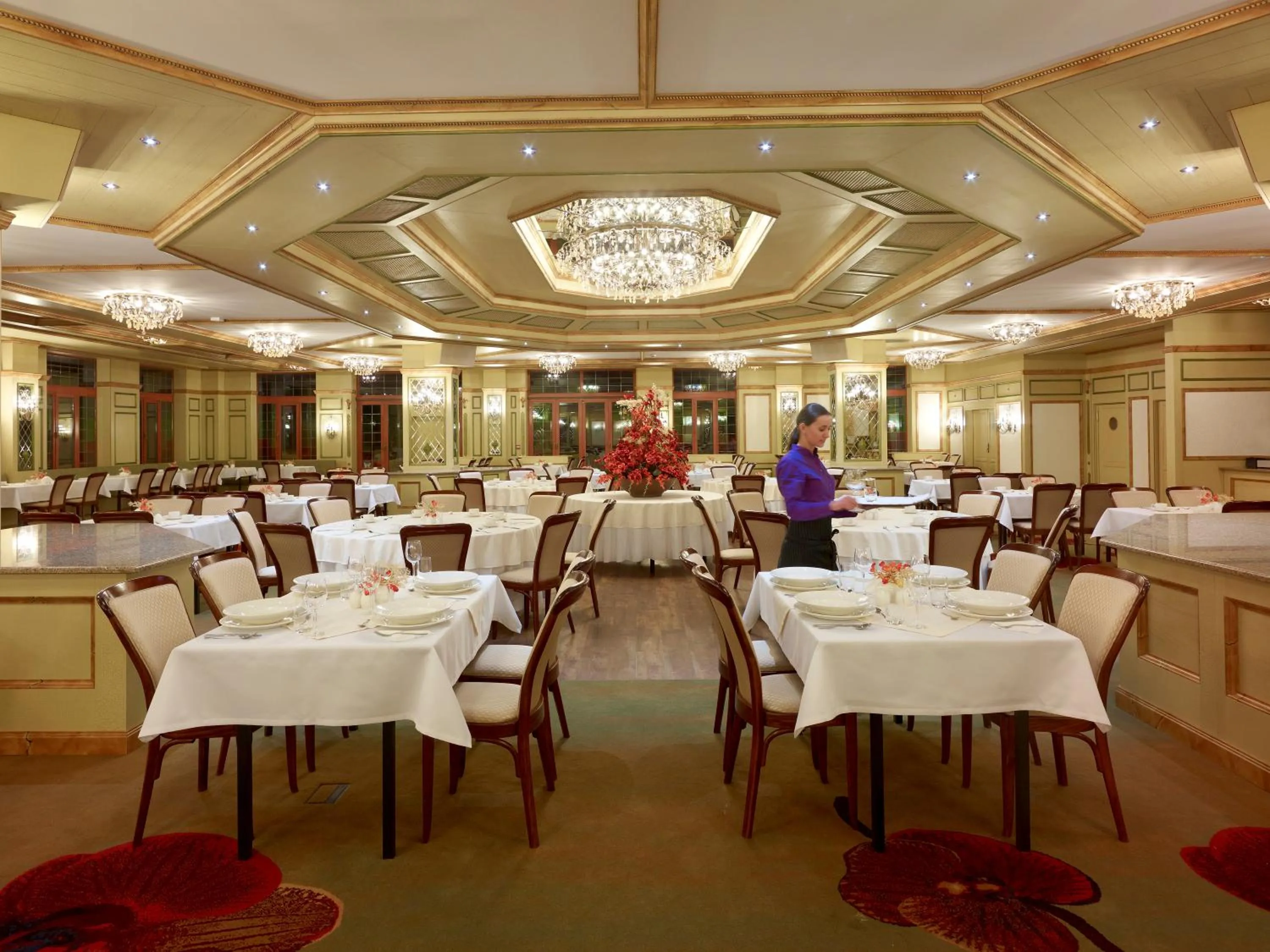 Restaurant/places to eat in Hotel Mercure Krynica Zdrój Resort&Spa