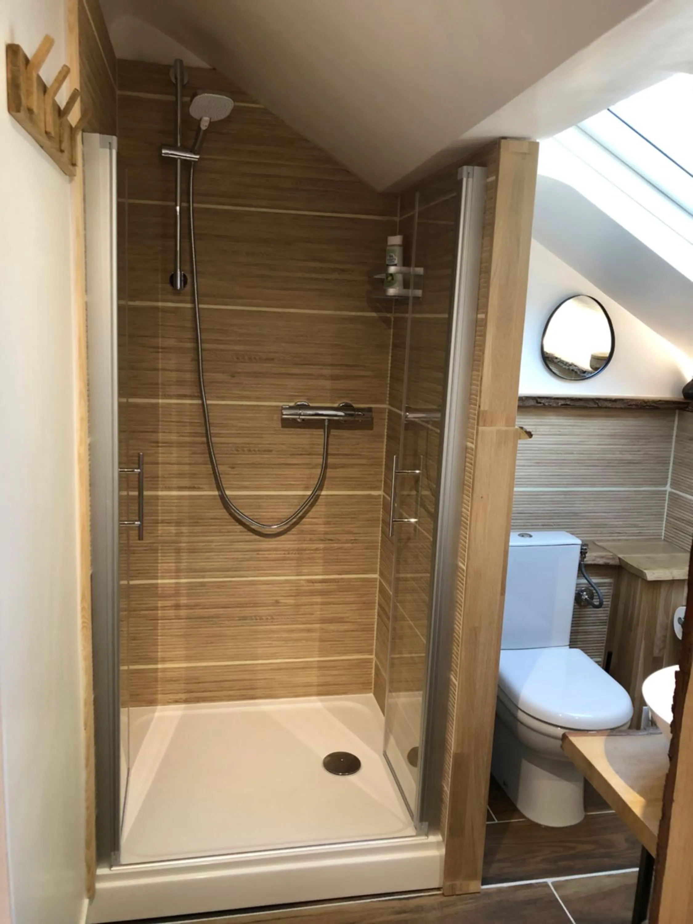 Shower in Au Bonheur Dupré B&B