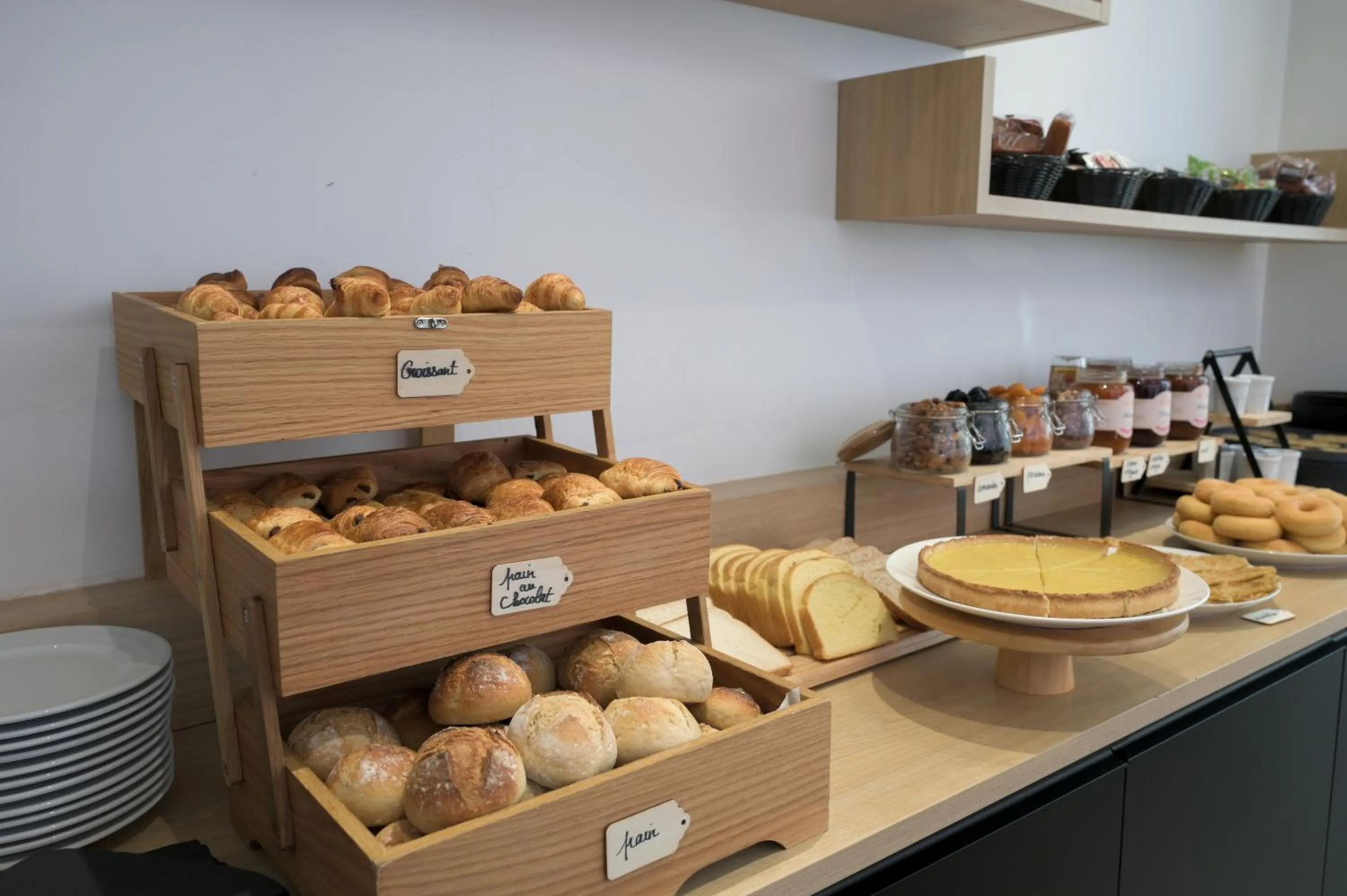 Buffet breakfast in Nemea Appart Hotel So Cloud Lyon Gare Part-Dieu