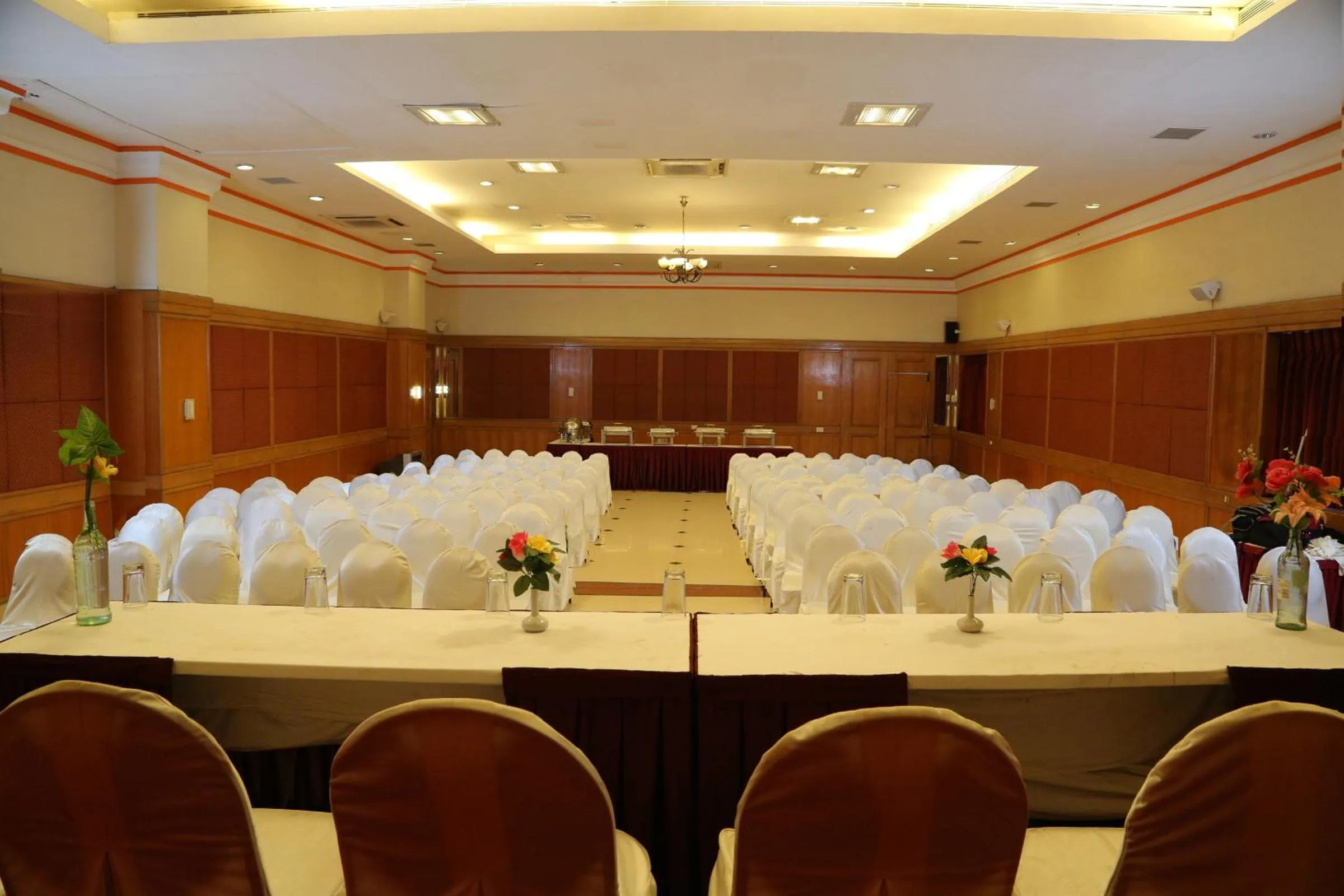 Shower in Hotel Western Gatz