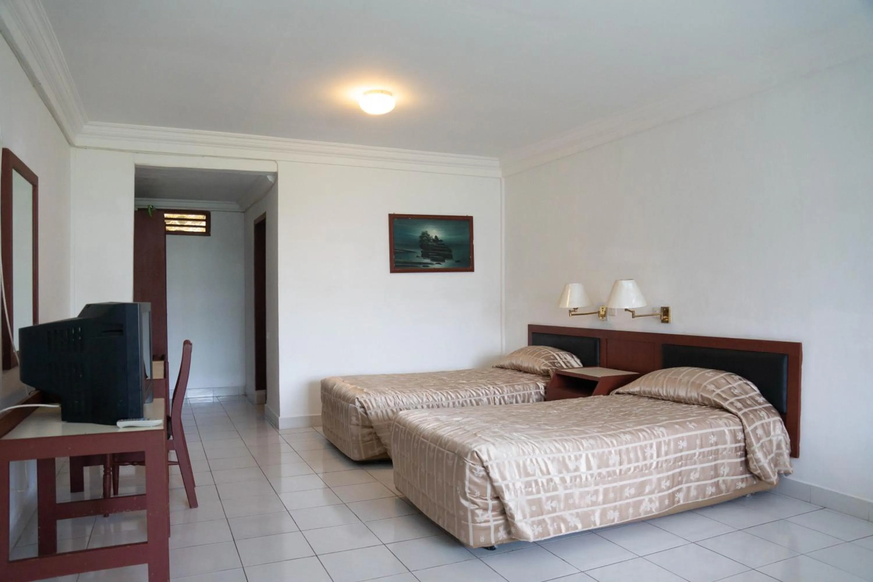 Bedroom, Bed in Toledo Inn