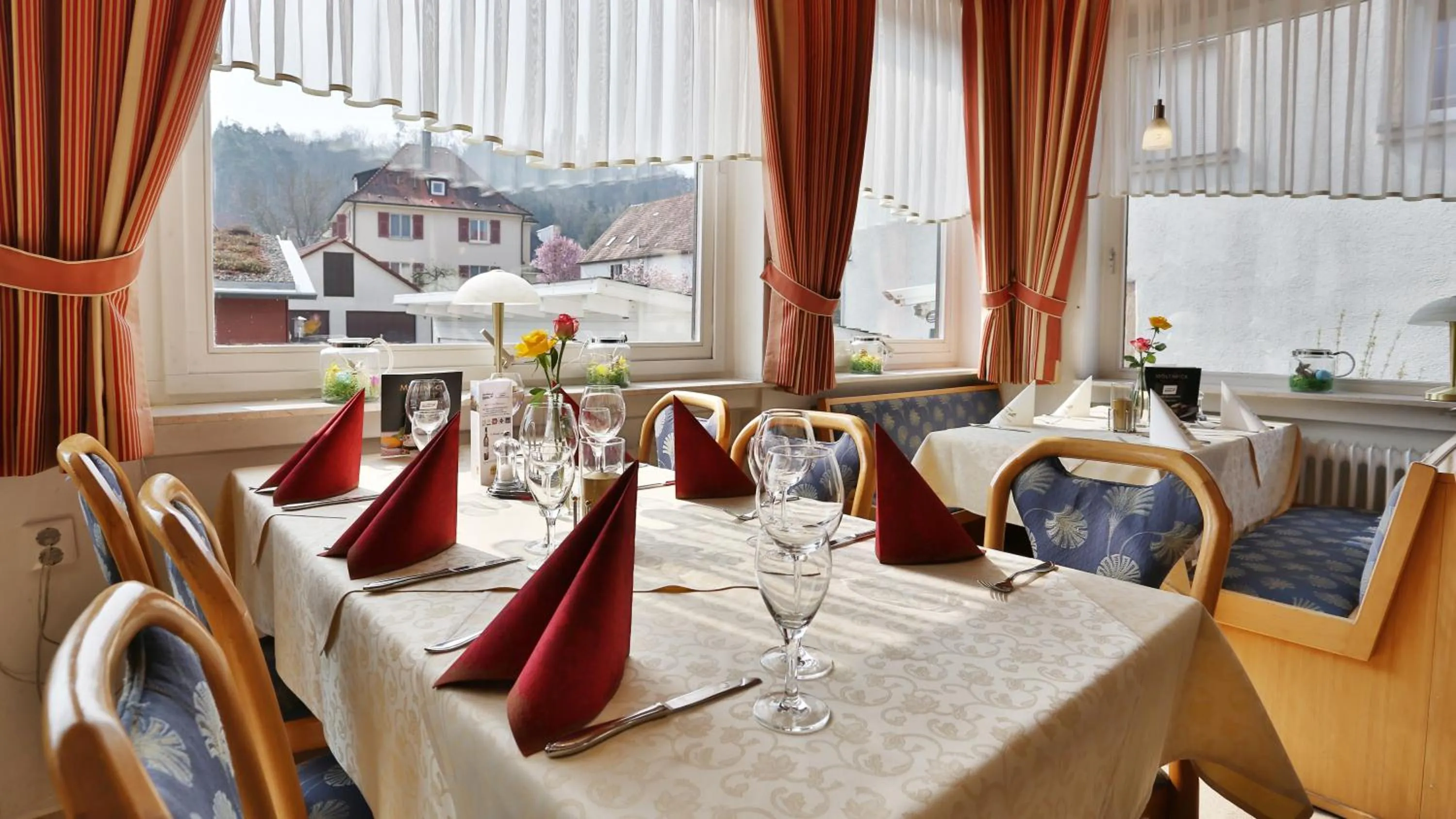 Restaurant/places to eat in Hotel Gasthof Rössle