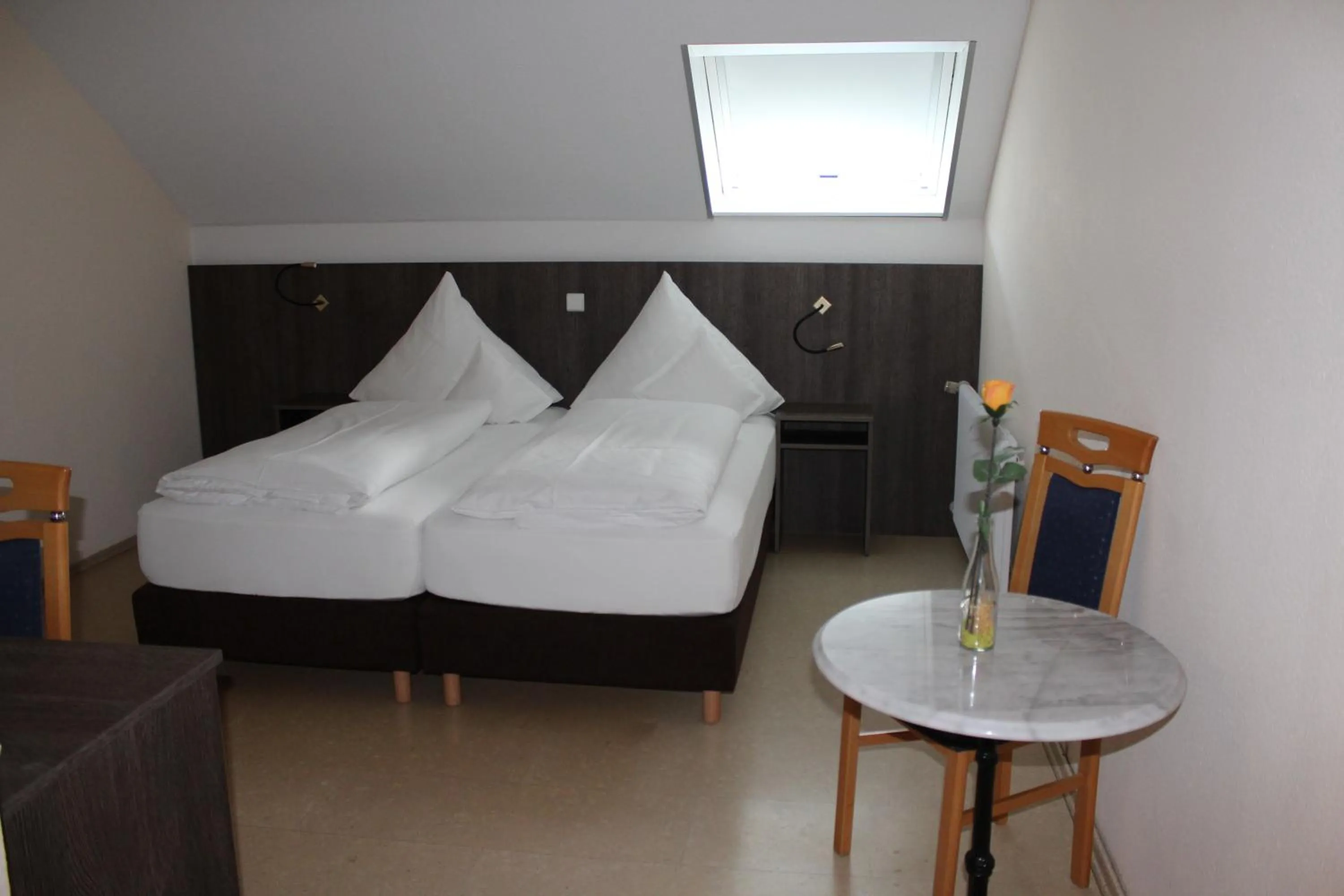 Bed in Hotel Gasthof Rössle