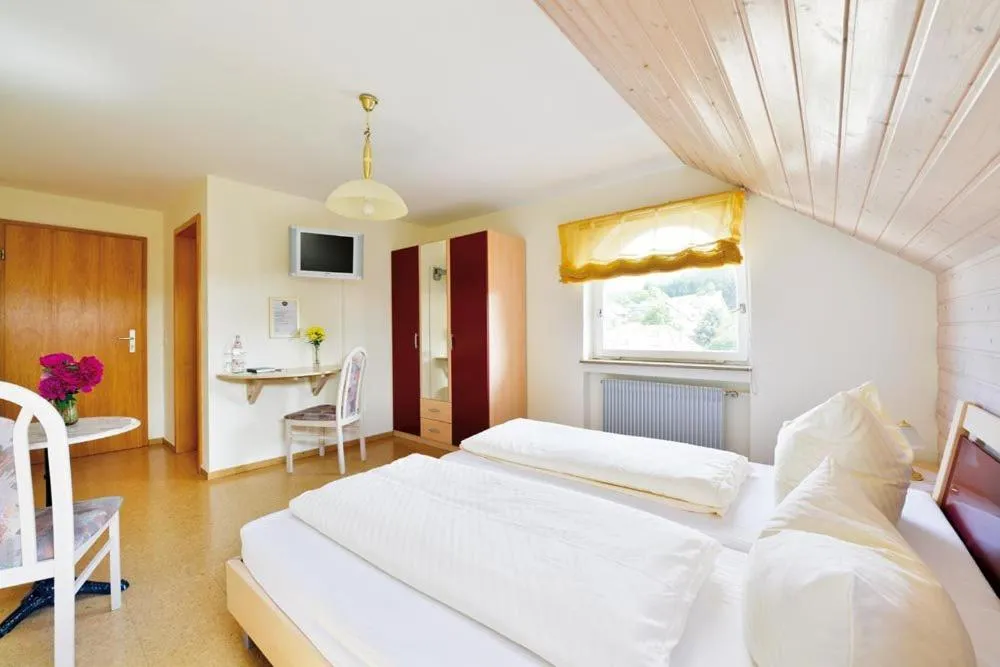 Photo of the whole room, Bed in Hotel Gasthof Rössle