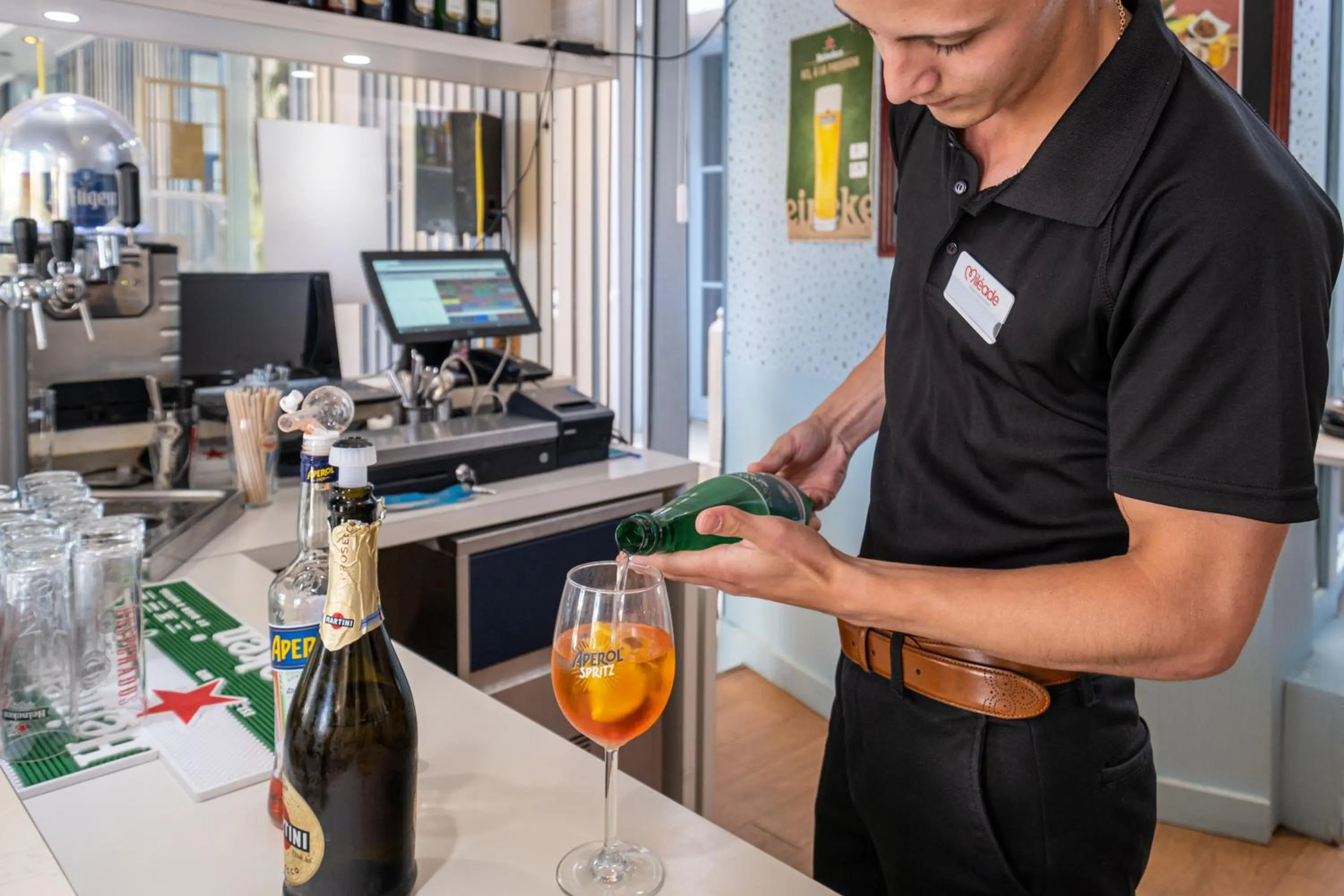 Restaurant/places to eat in Hôtel Miléade L'Orangeraie - entièrement rénové