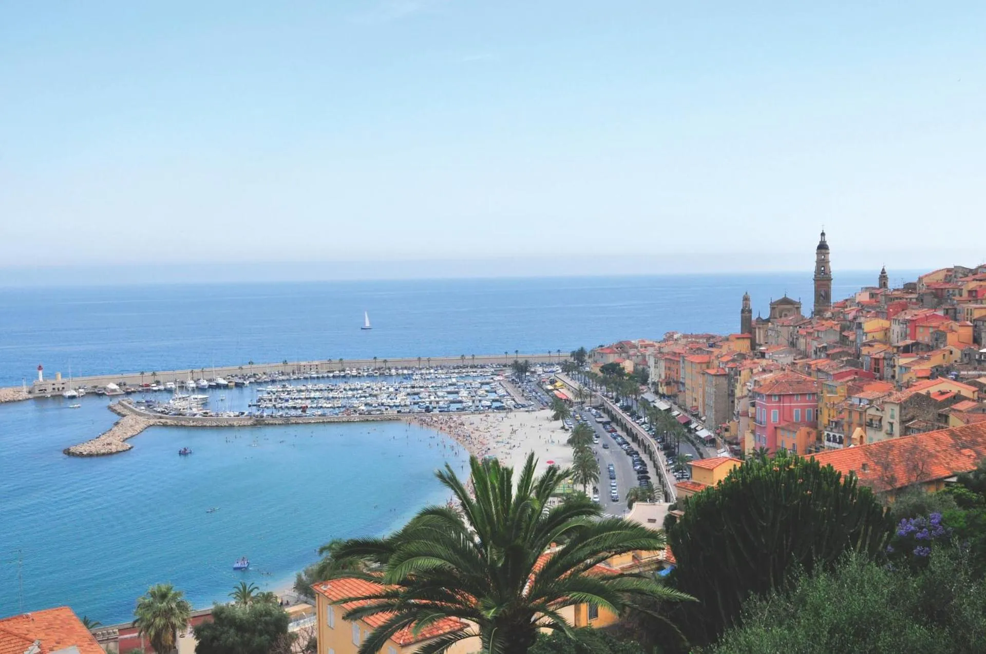 Natural landscape in Hôtel Miléade L'Orangeraie - entièrement rénové