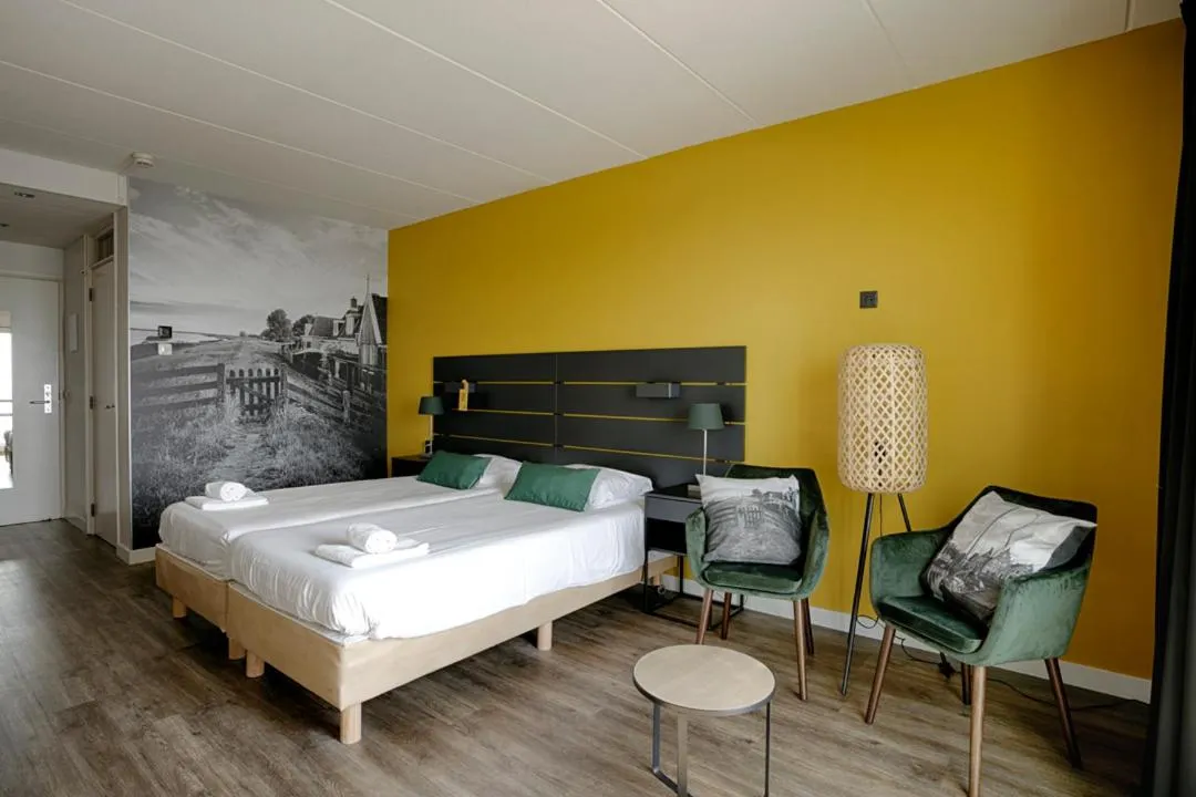 Bed in Strandhotel Vigilante