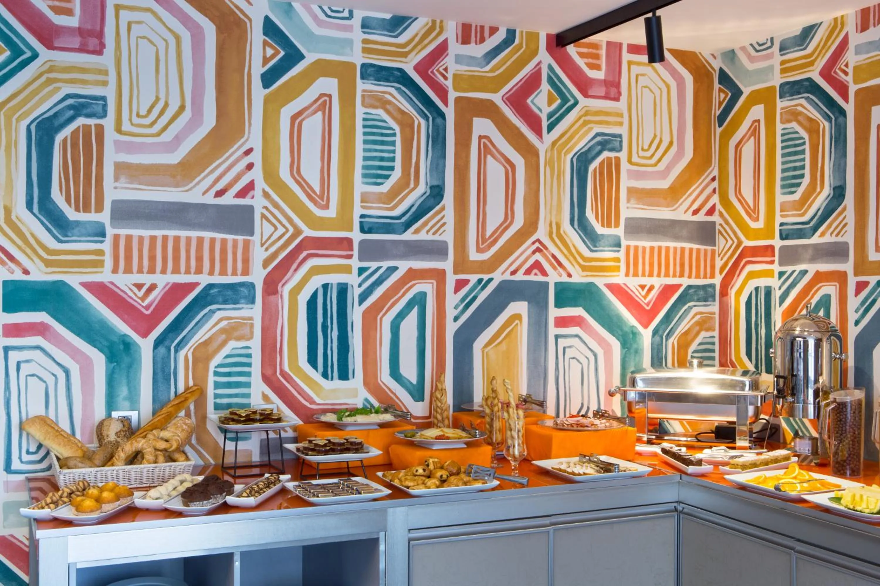 Breakfast in Zeus Essence Bucharest Central