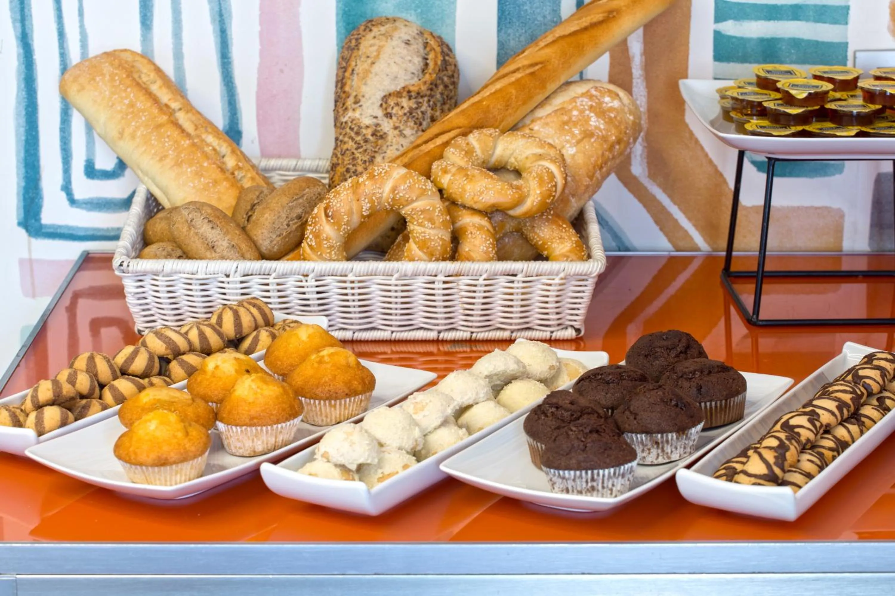 Breakfast in Zeus Essence Bucharest Central