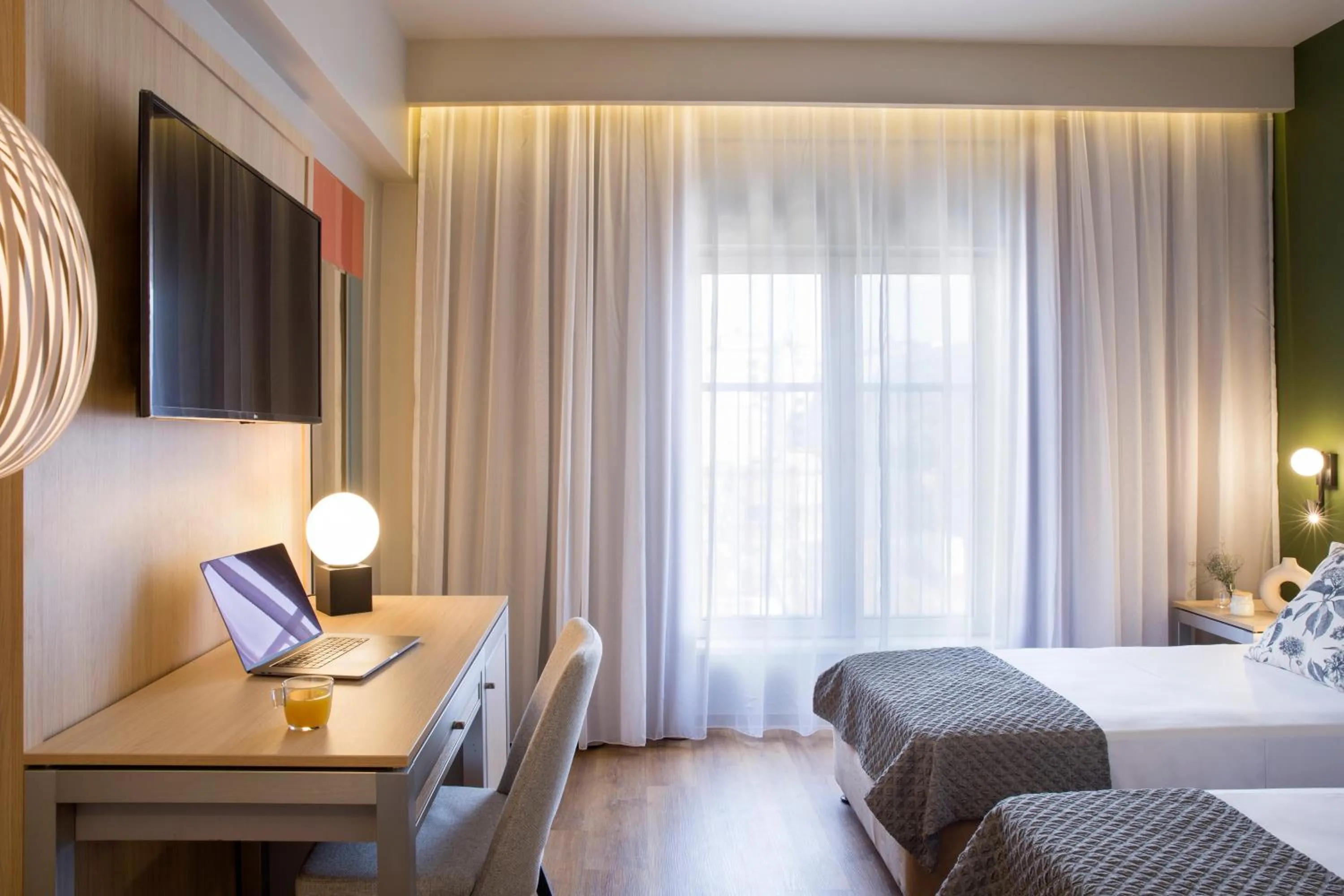 Photo of the whole room, Bed in Zeus Essence Bucharest Central