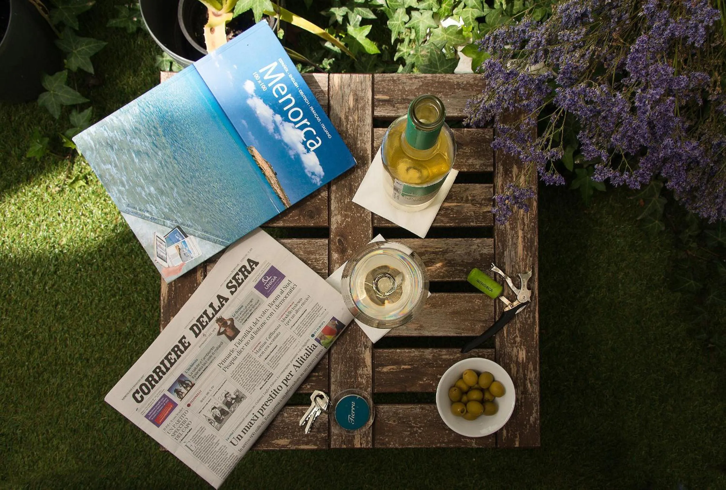 Drinks in Cheap & Chic Hotel