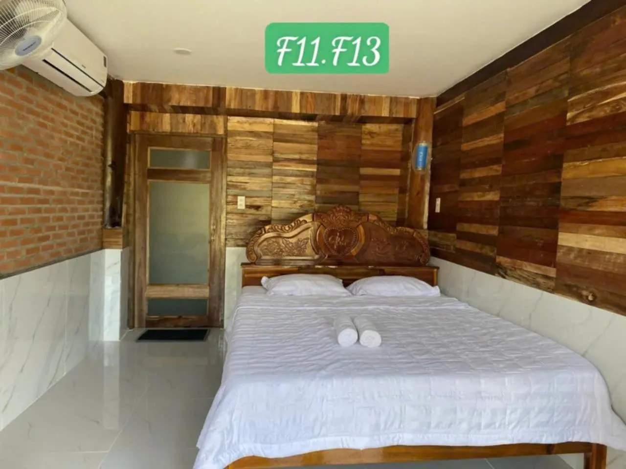 Bed in Green Bamboo Lodge Resort