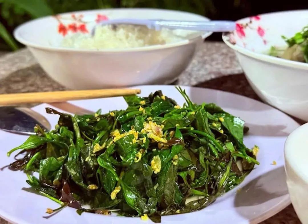 Restaurant/places to eat in Green Bamboo Lodge Resort