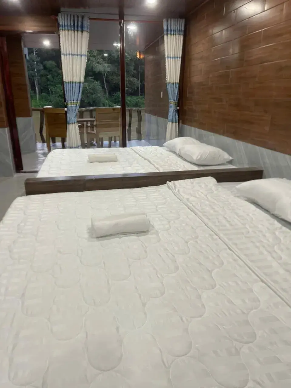 Family Room with Lake View in Green Bamboo Lodge Resort Family Room with Lake View in Green Bamboo Lodge Resort