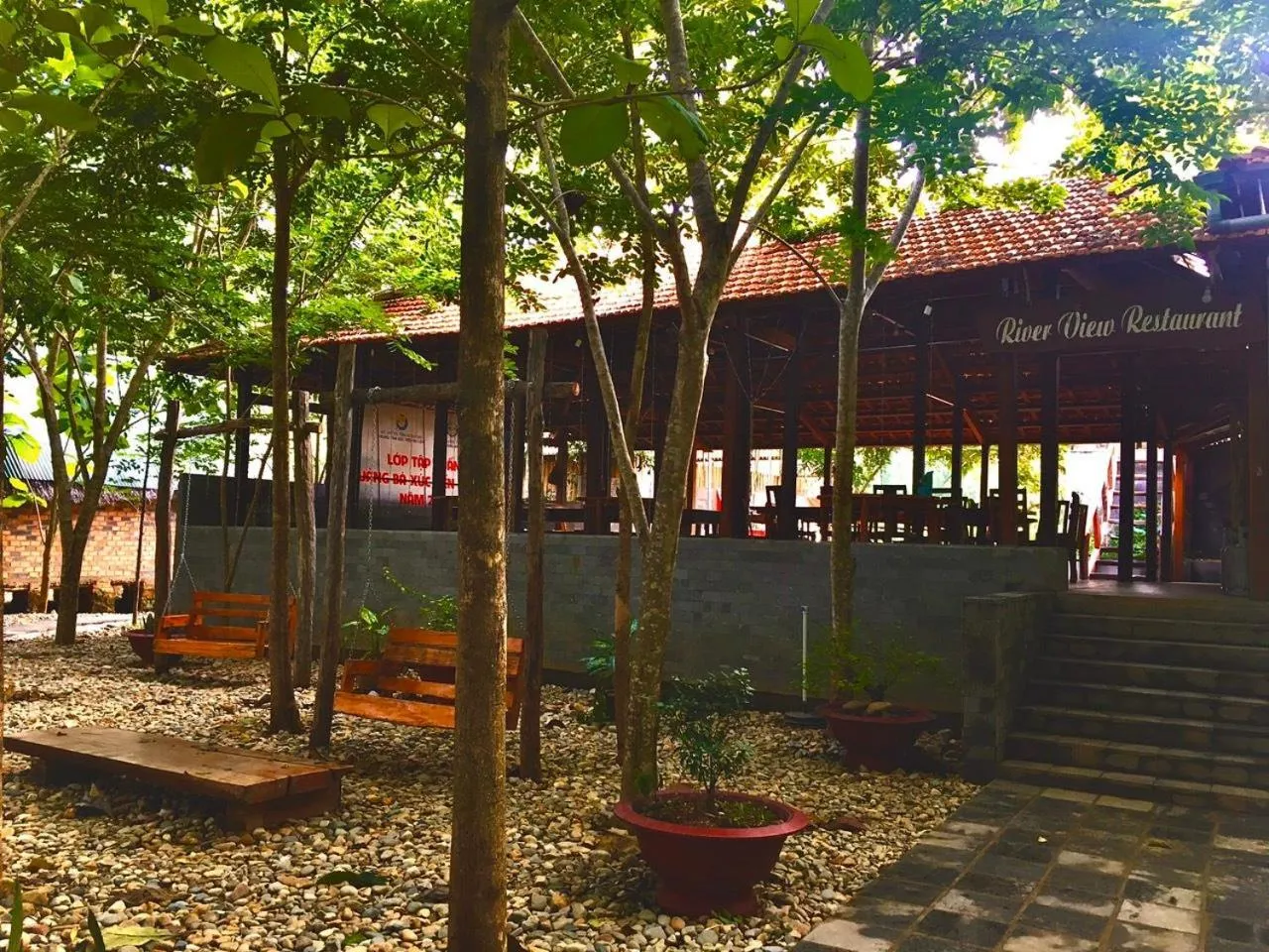 Restaurant/places to eat in Green Bamboo Lodge Resort