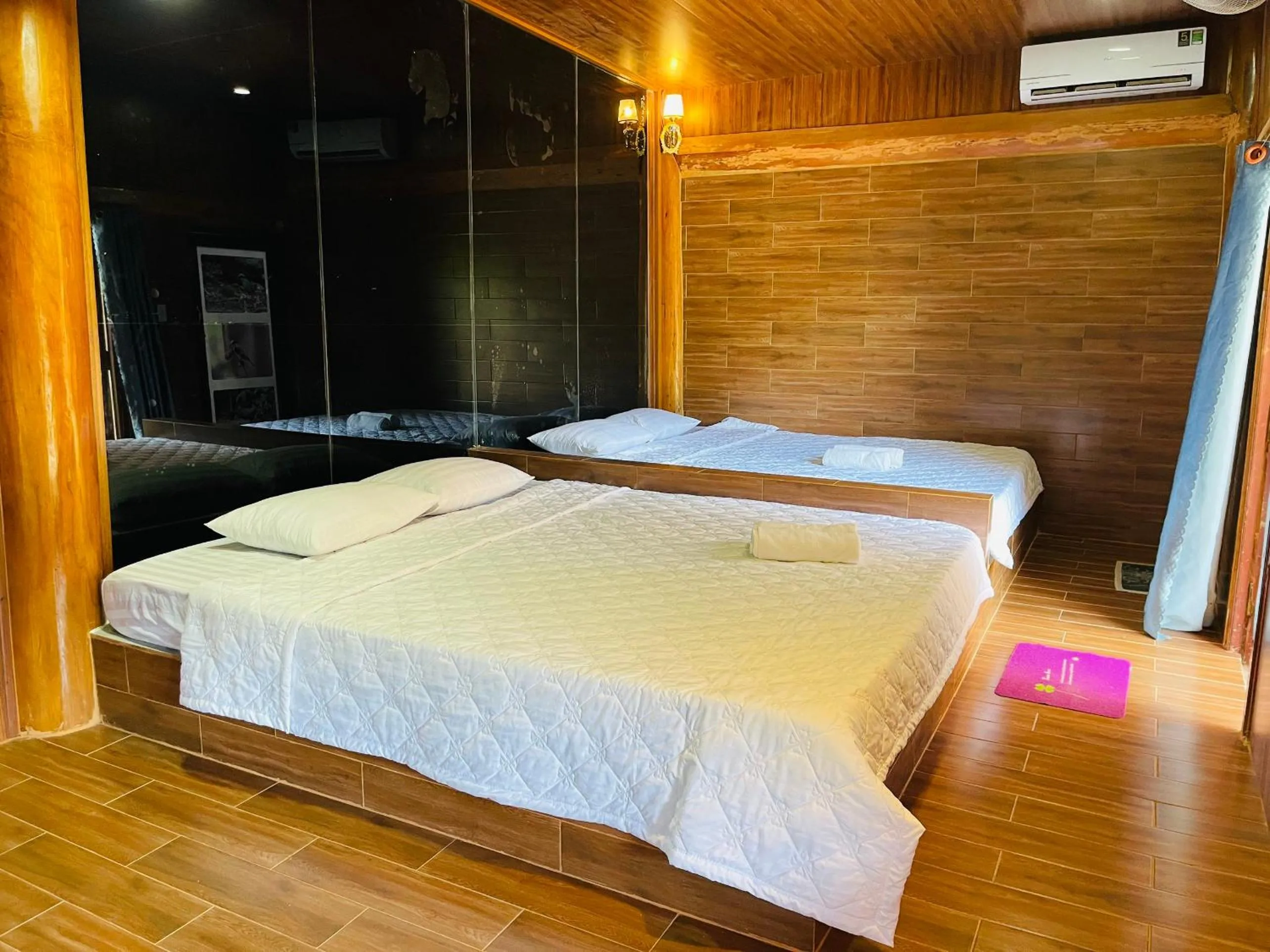Bedroom, Bed in Green Bamboo Lodge Resort
