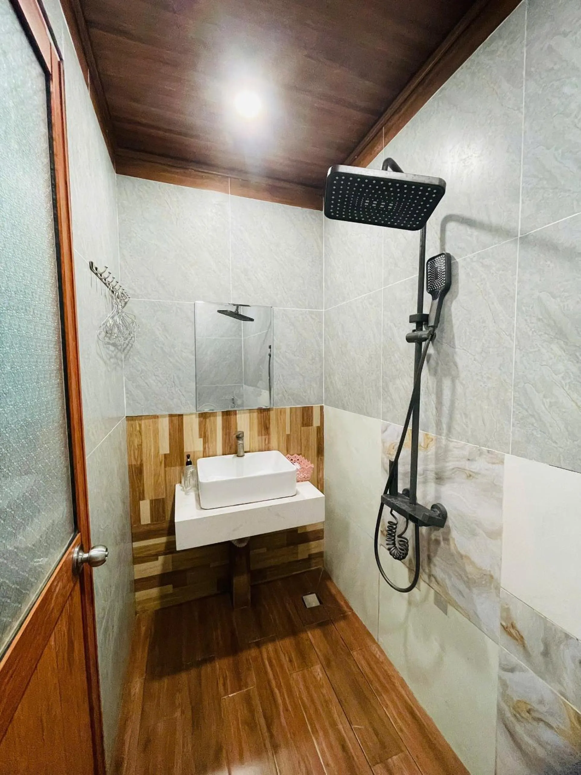 Bathroom in Green Bamboo Lodge Resort