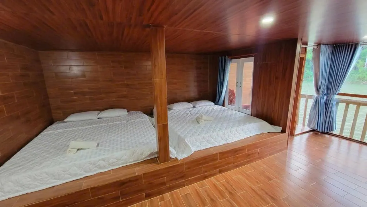 Bed in Green Bamboo Lodge Resort