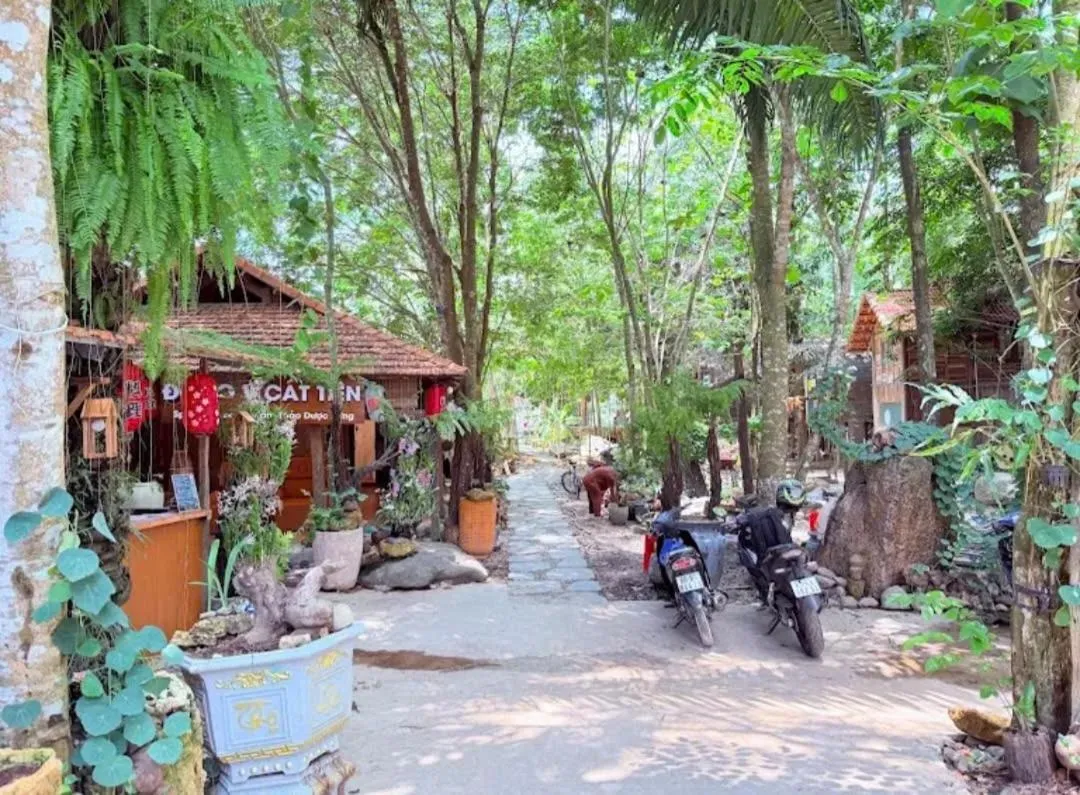 Garden in Green Bamboo Lodge Resort