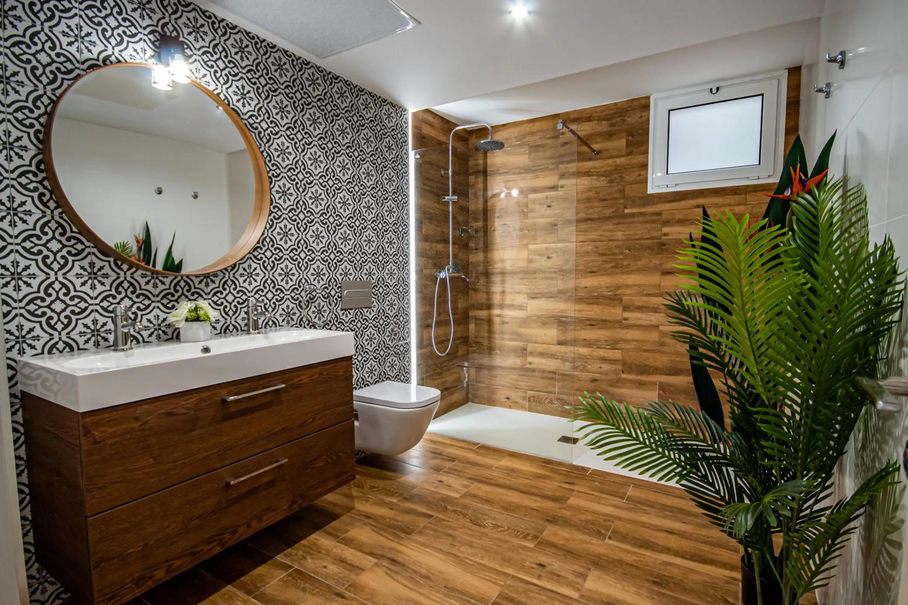 Shower in Eden Meloneras by TAM Resorts