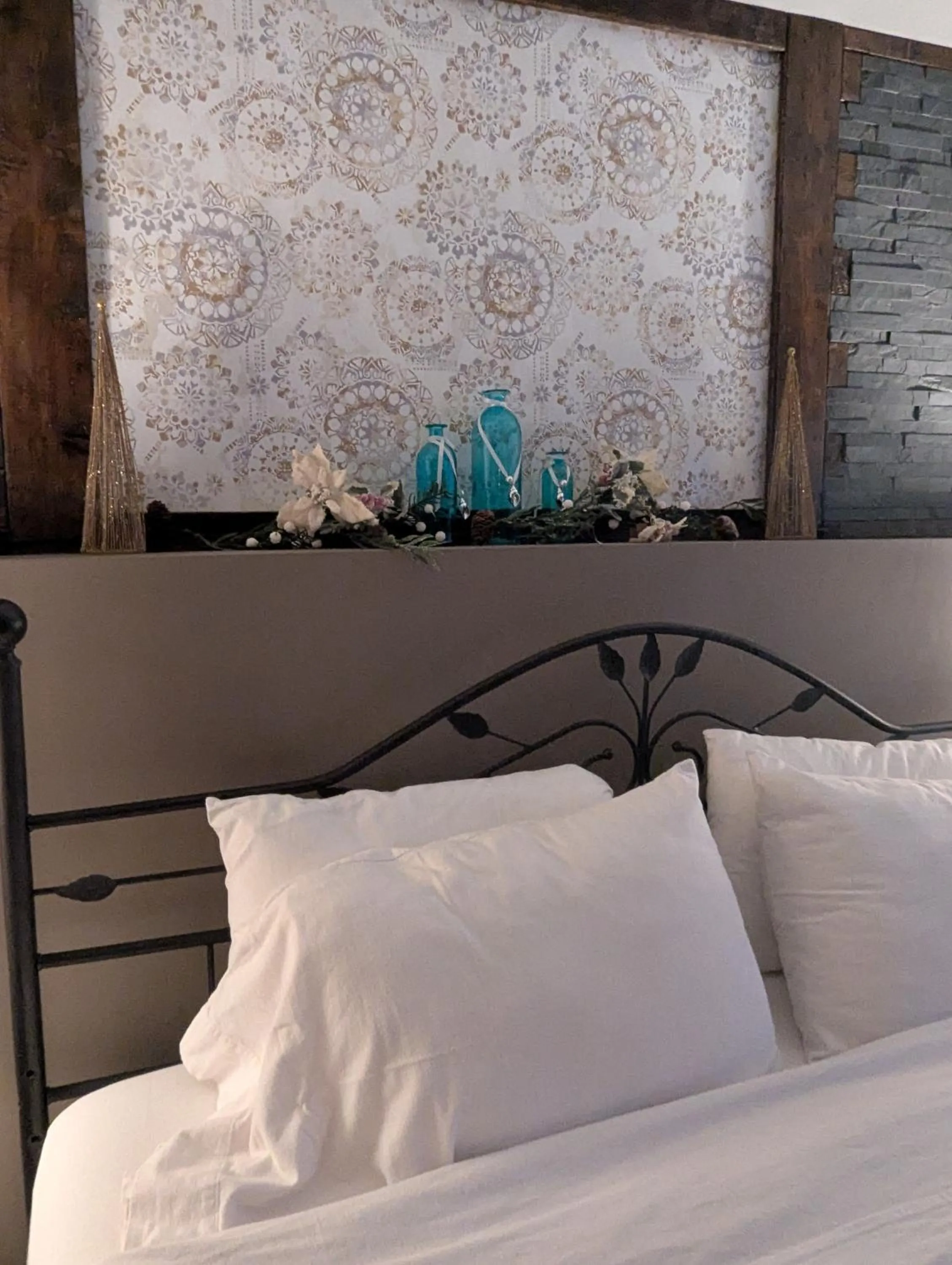 Bedroom, Bed in Suite in the Bush-Private Apartment