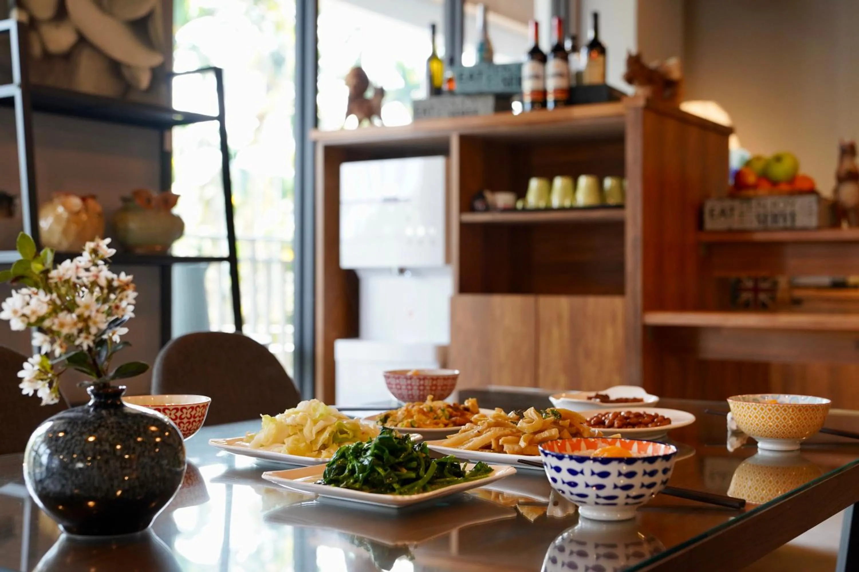 Restaurant/places to eat in MTNY Hotel