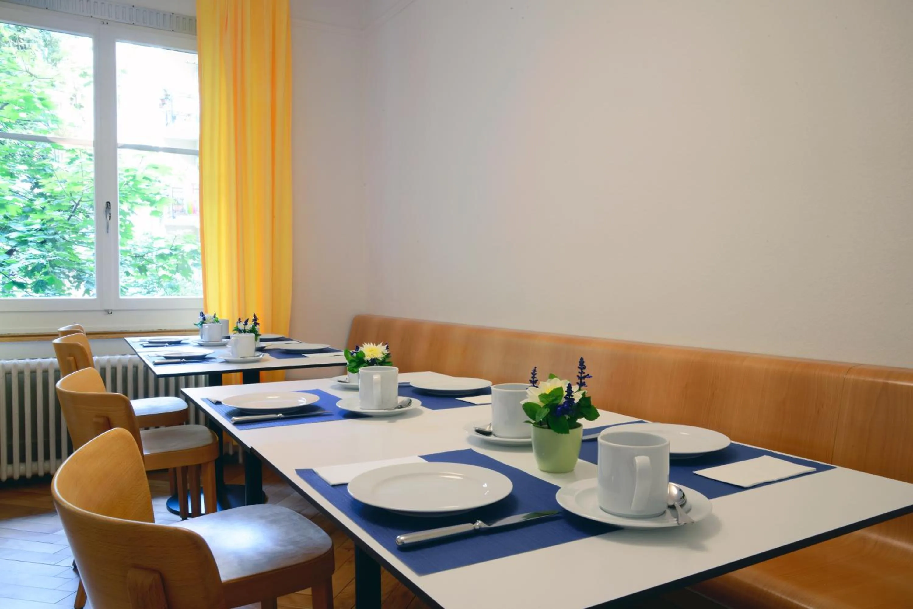 Restaurant/places to eat in Hotel Marthahaus