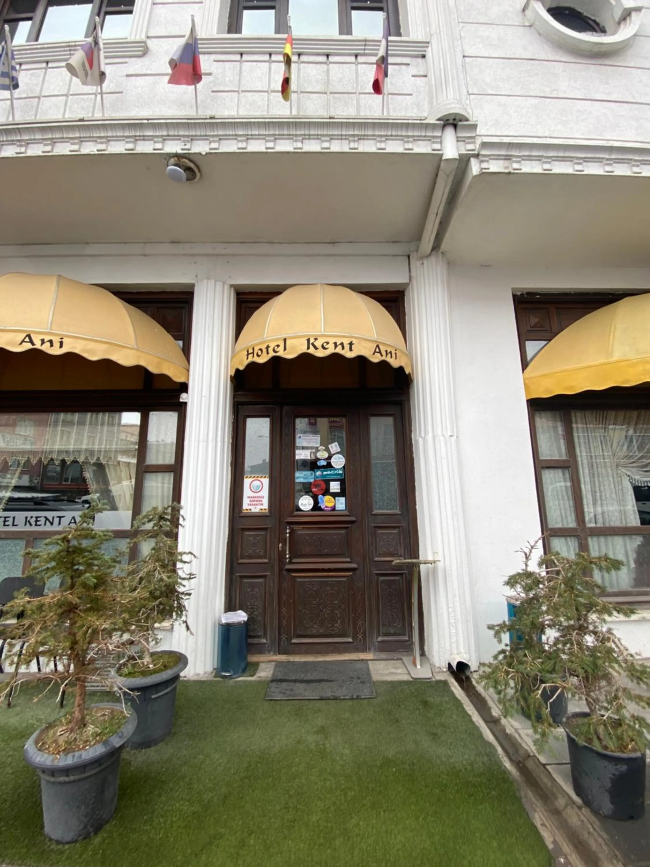 Property building in Hotel Kent Ani