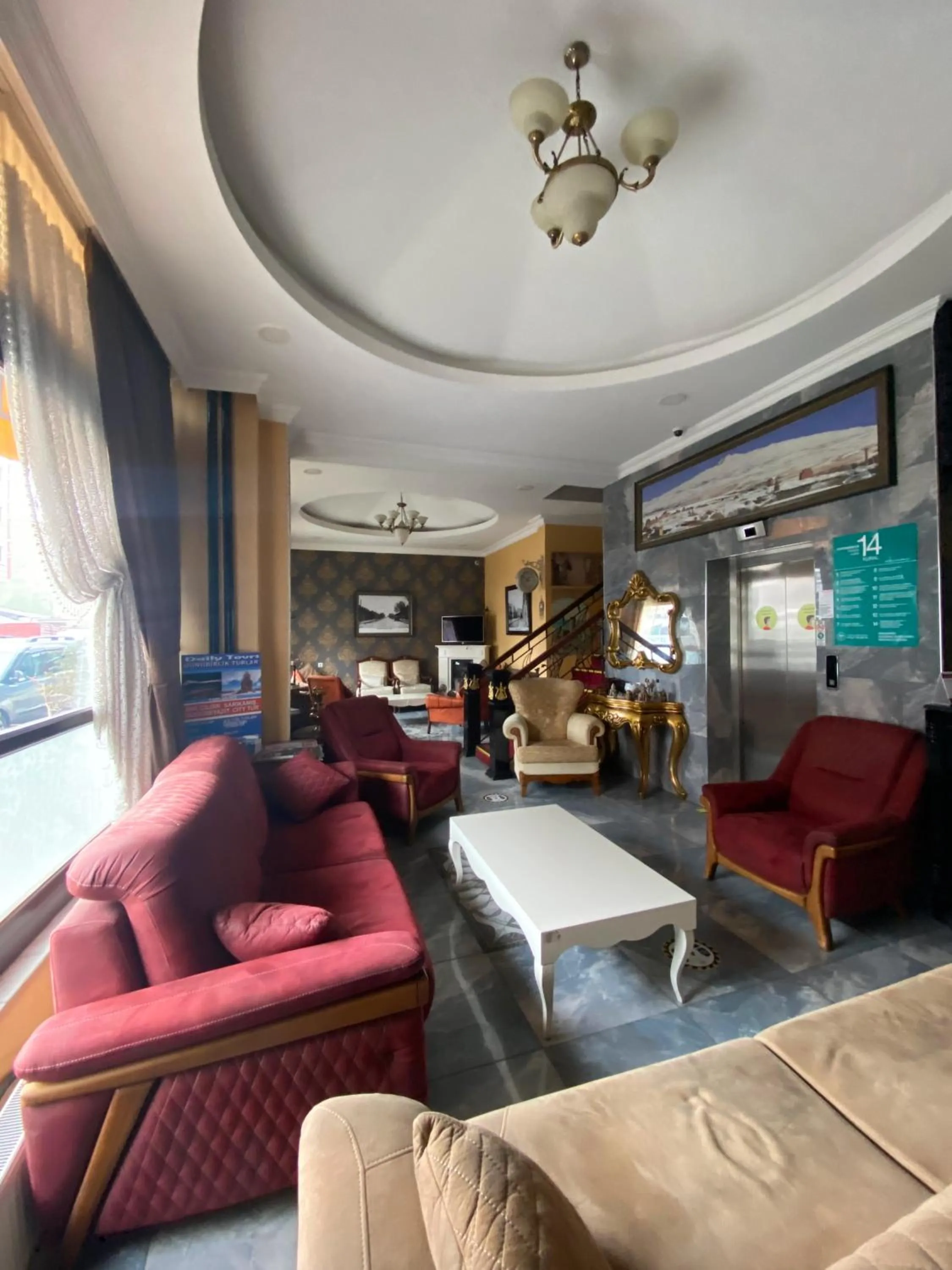 Lobby or reception in Hotel Kent Ani