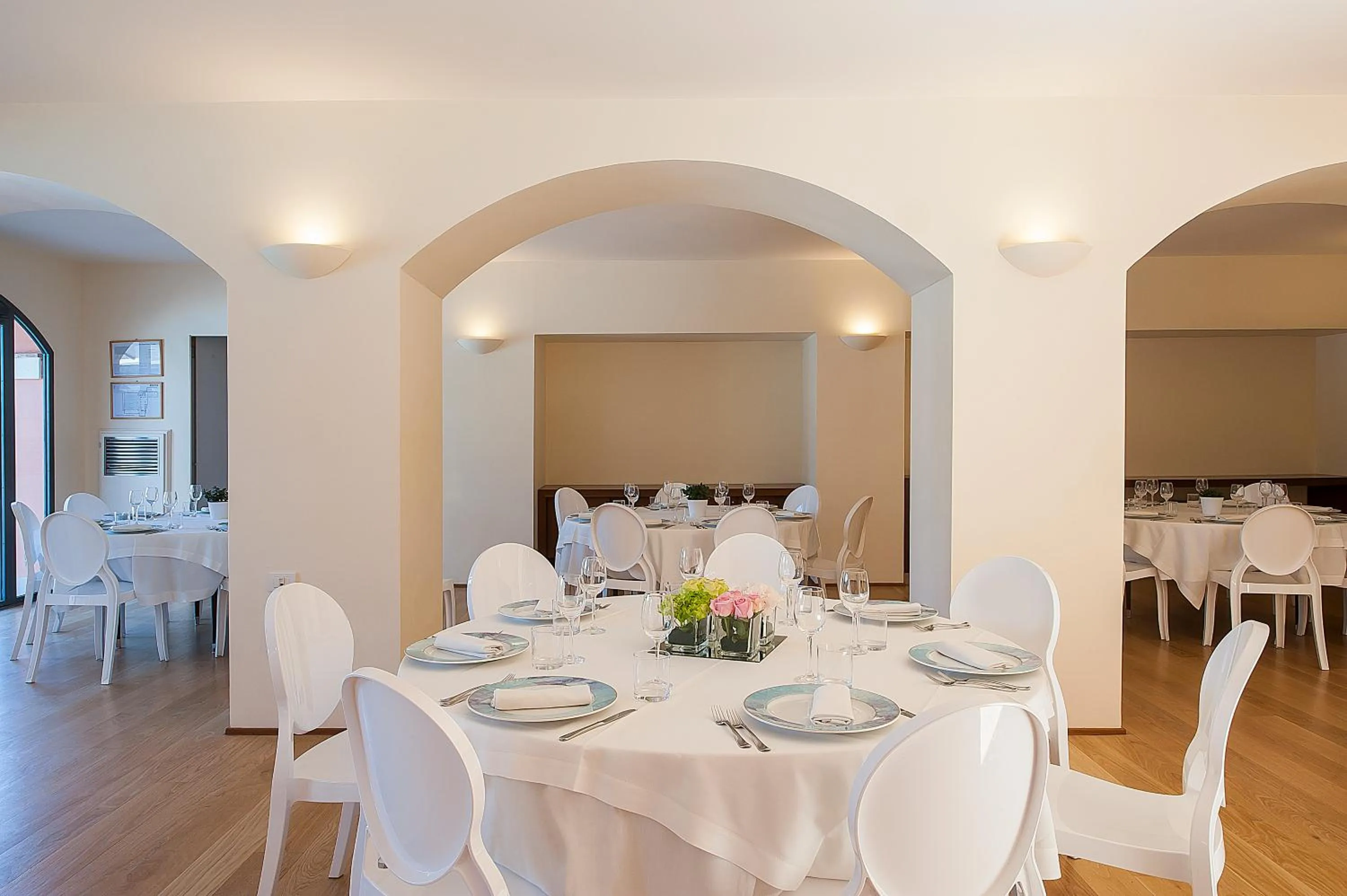 Restaurant/places to eat in La Reggia Sporting Center Hotel