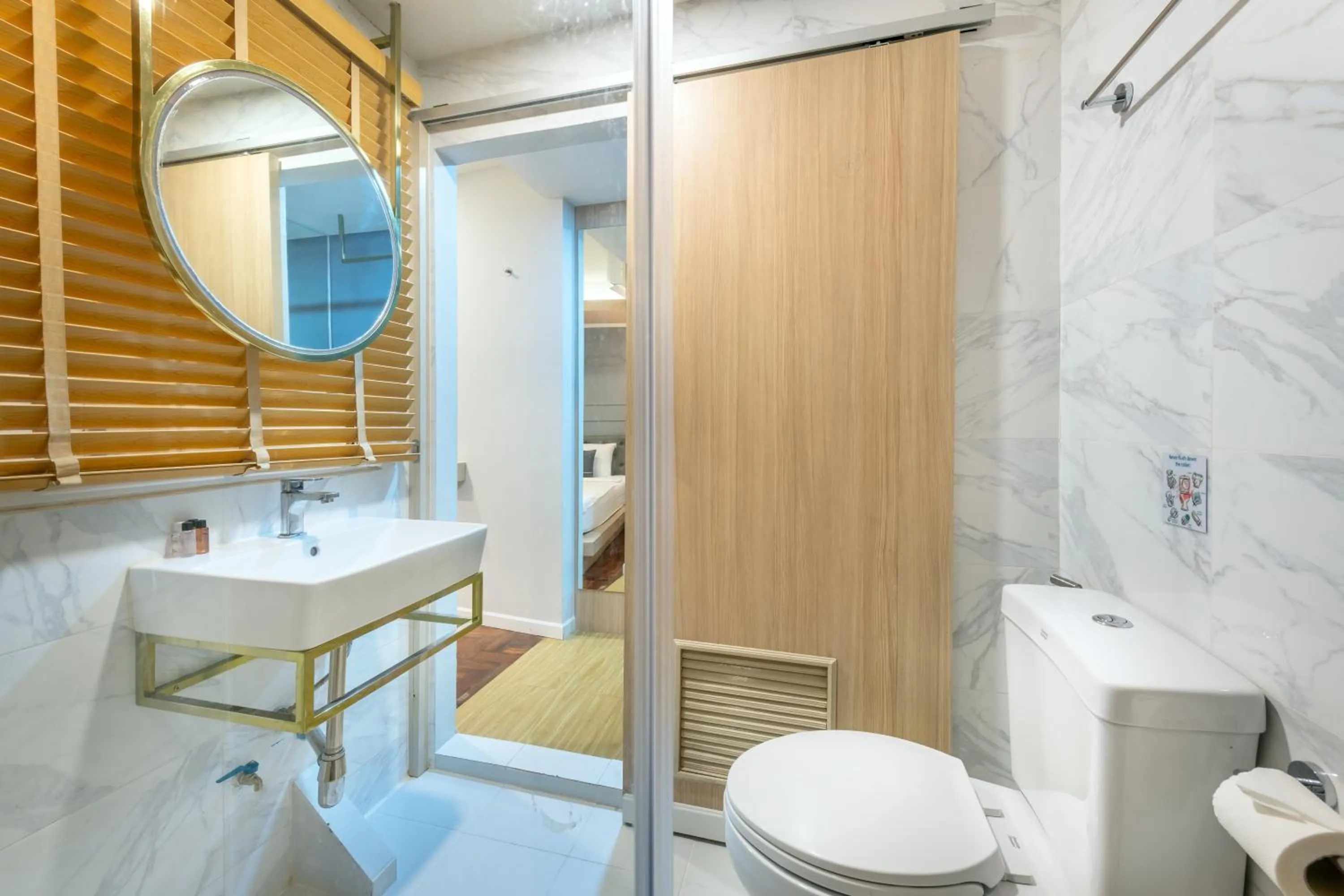 Bathroom in Tori Prestige Bangkok Hotel