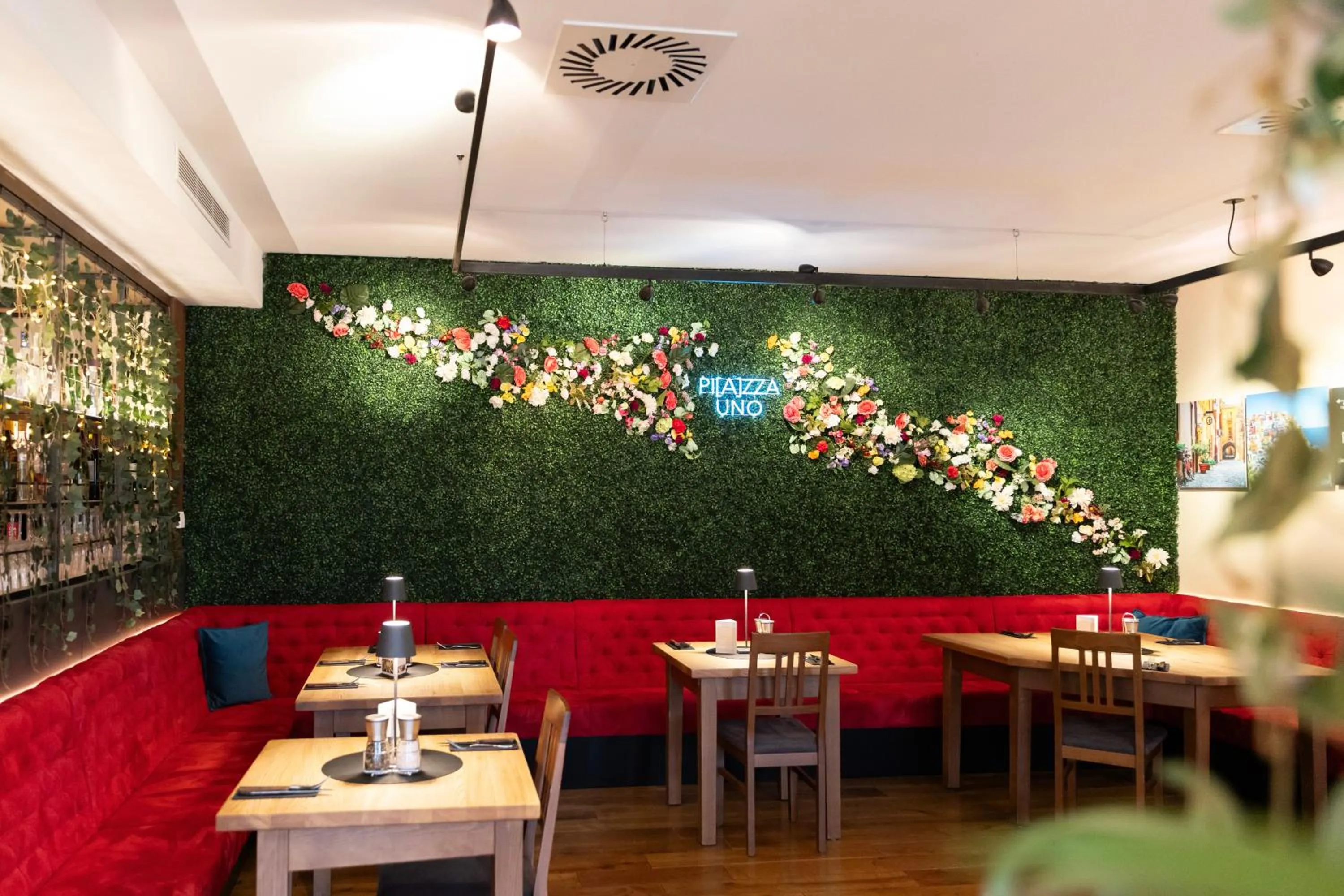 Restaurant/places to eat in Abasto Hotel & Spa Maisach