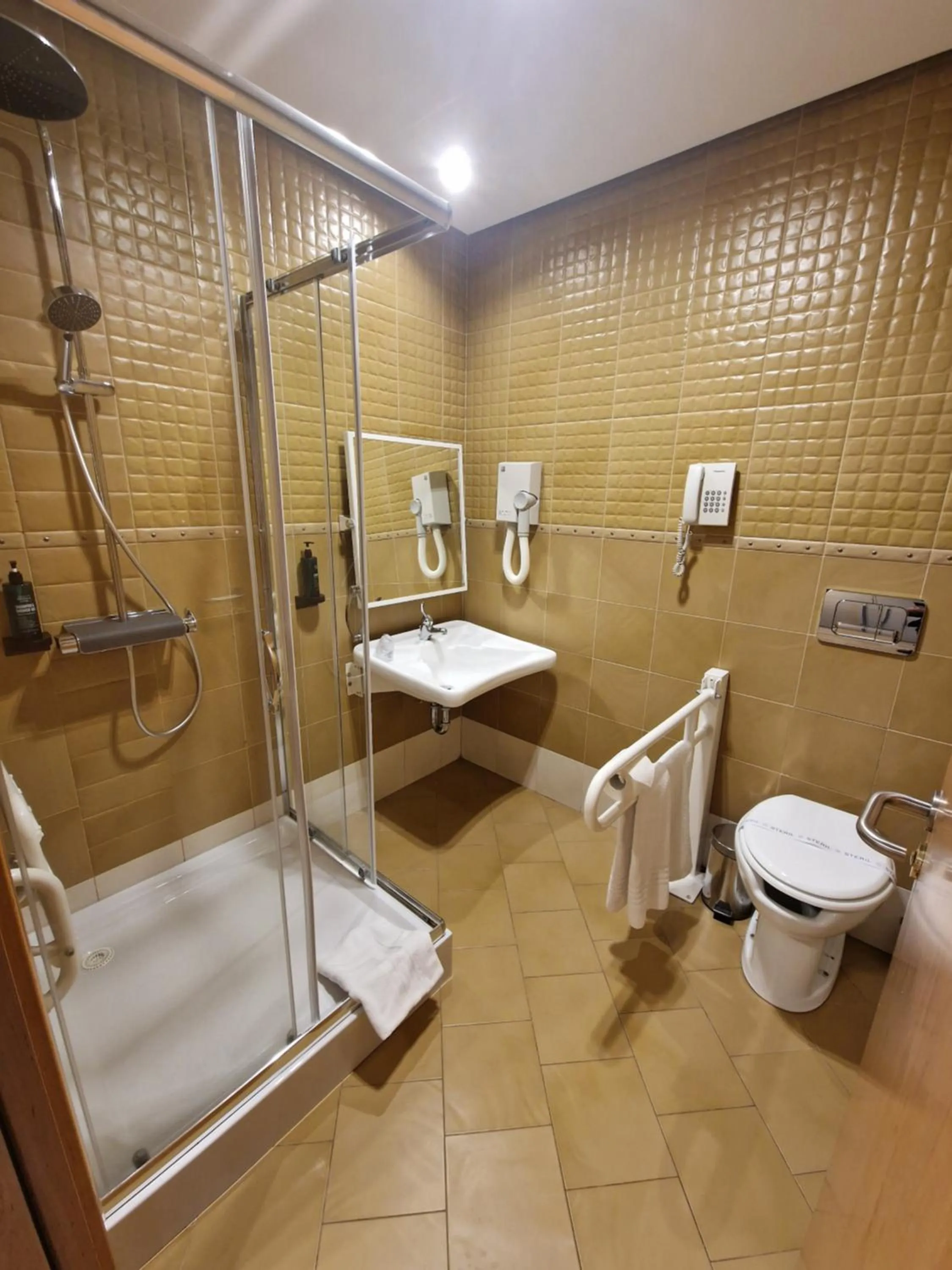 Bathroom in Hotel Sunny Hill