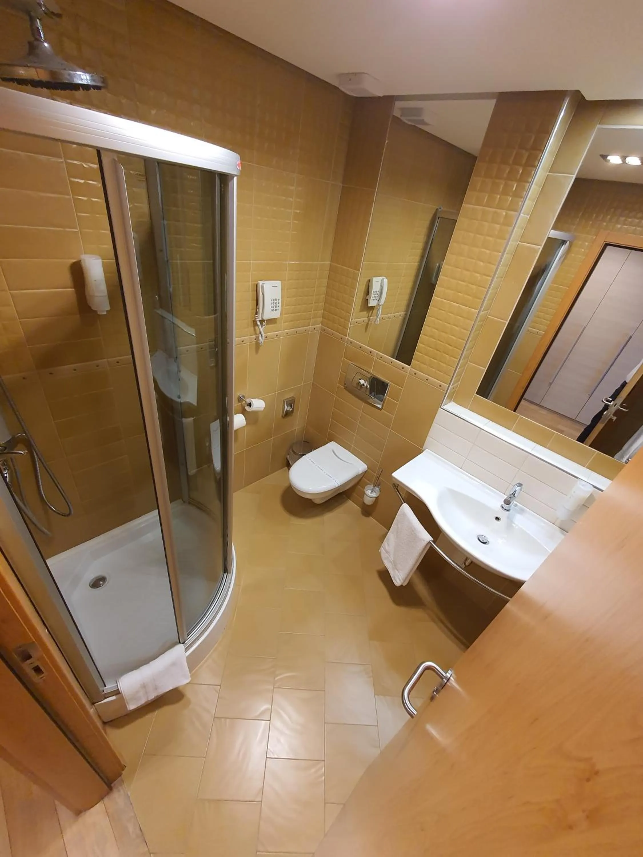 Bathroom in Hotel Sunny Hill