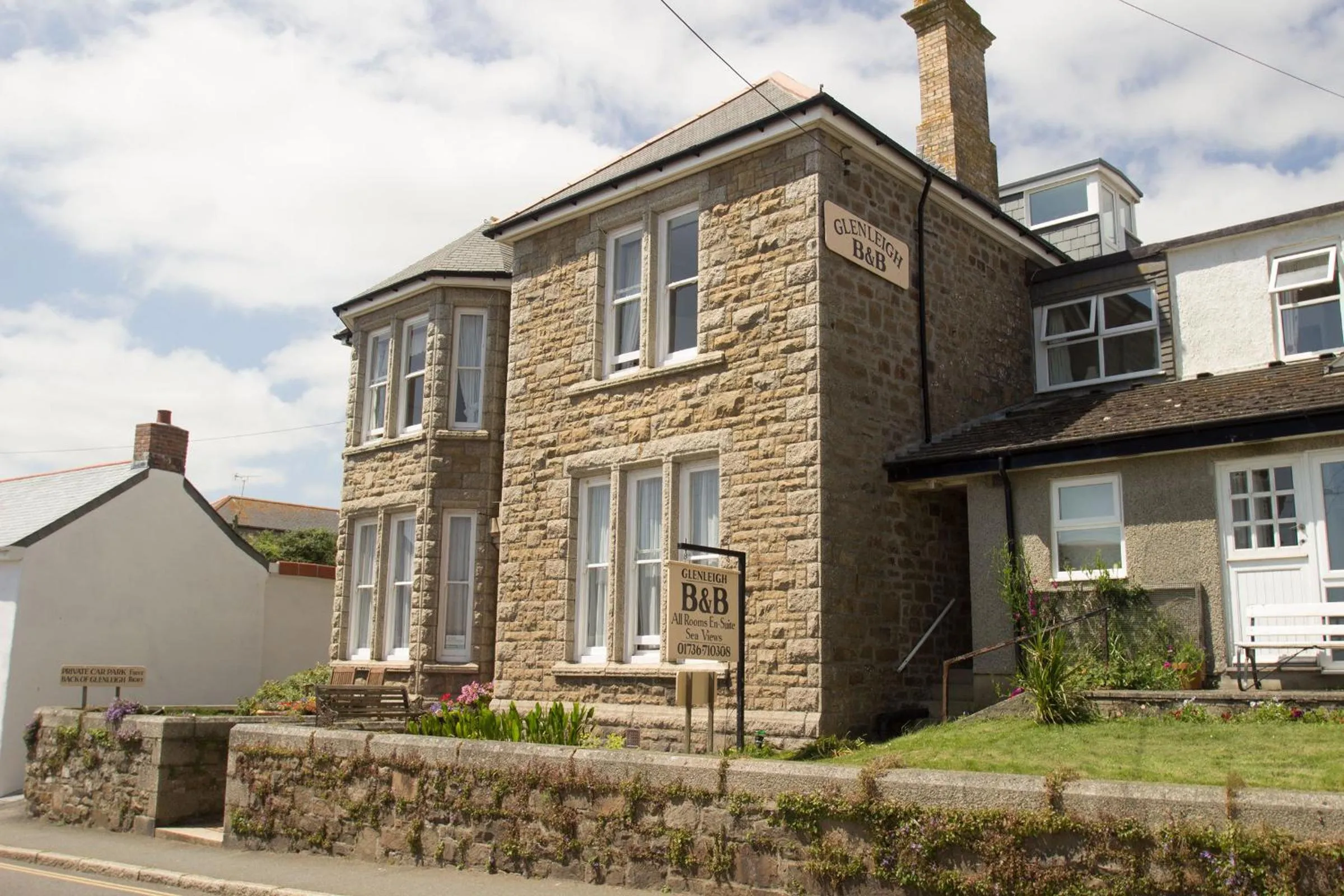 Property building in Glenleigh Bed and Breakfast