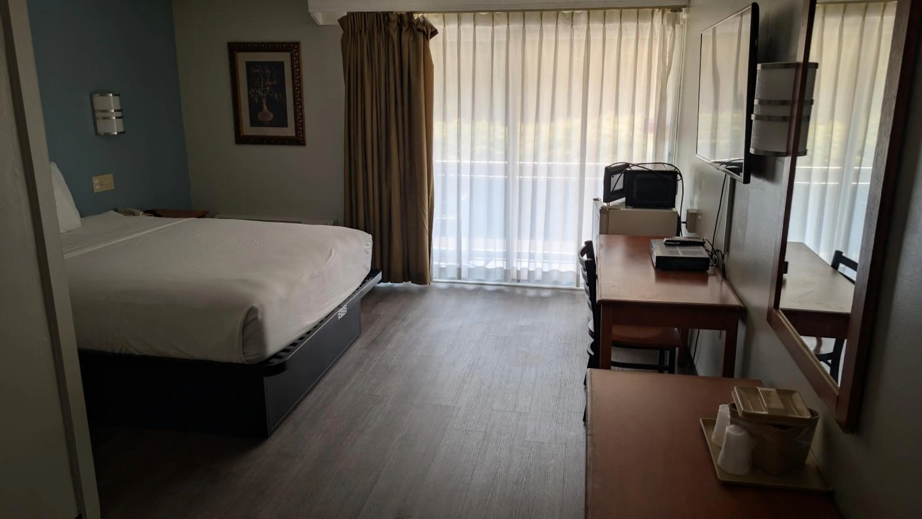 Bed in Crystal Inn - Neptune