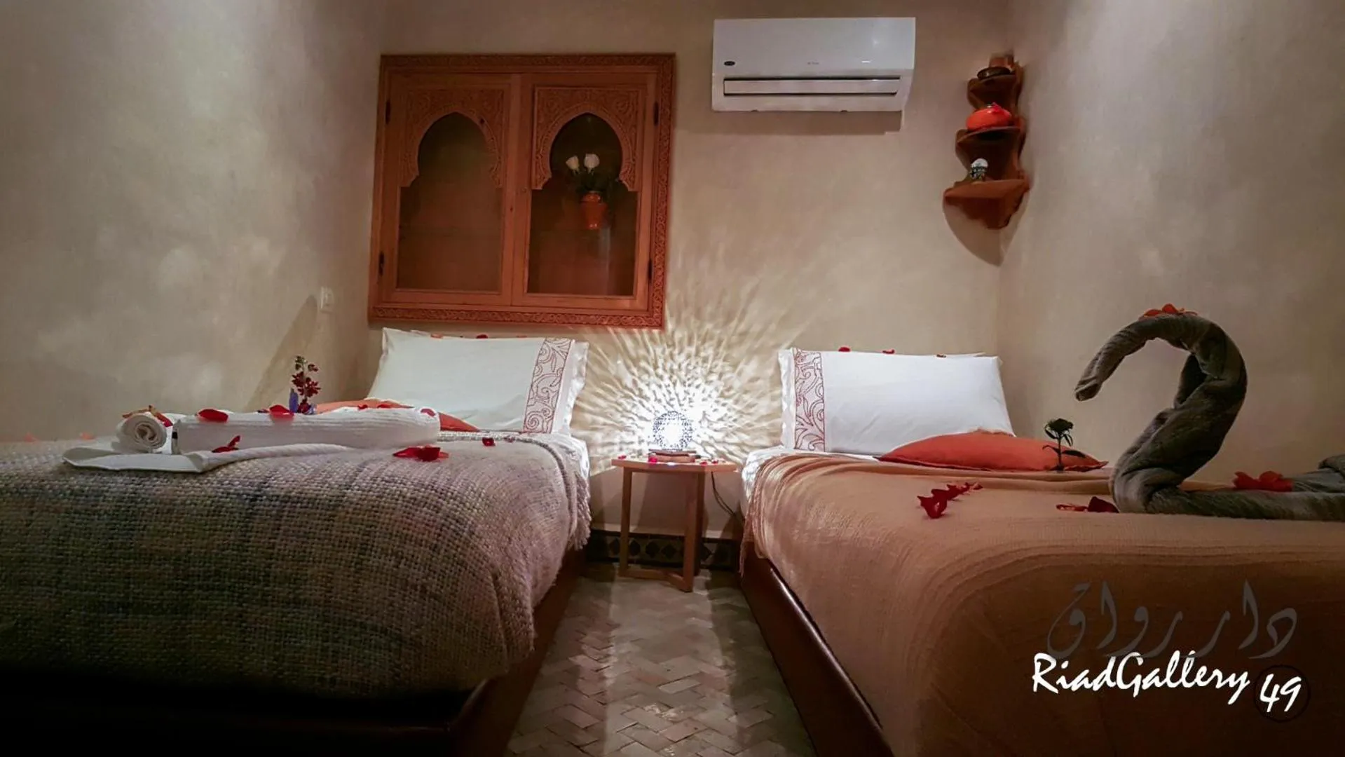 Bed in Riad Gallery 49 & Spa