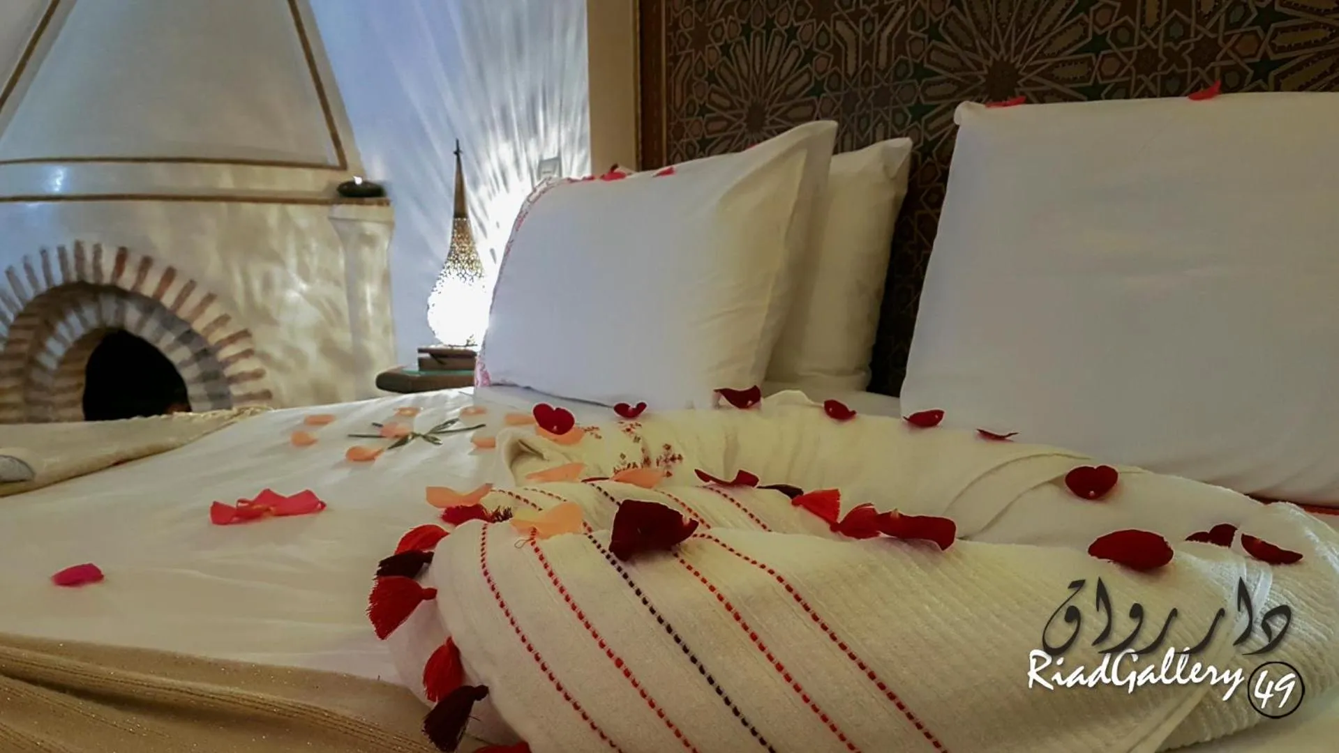 Photo of the whole room, Bed in Riad Gallery 49 & Spa