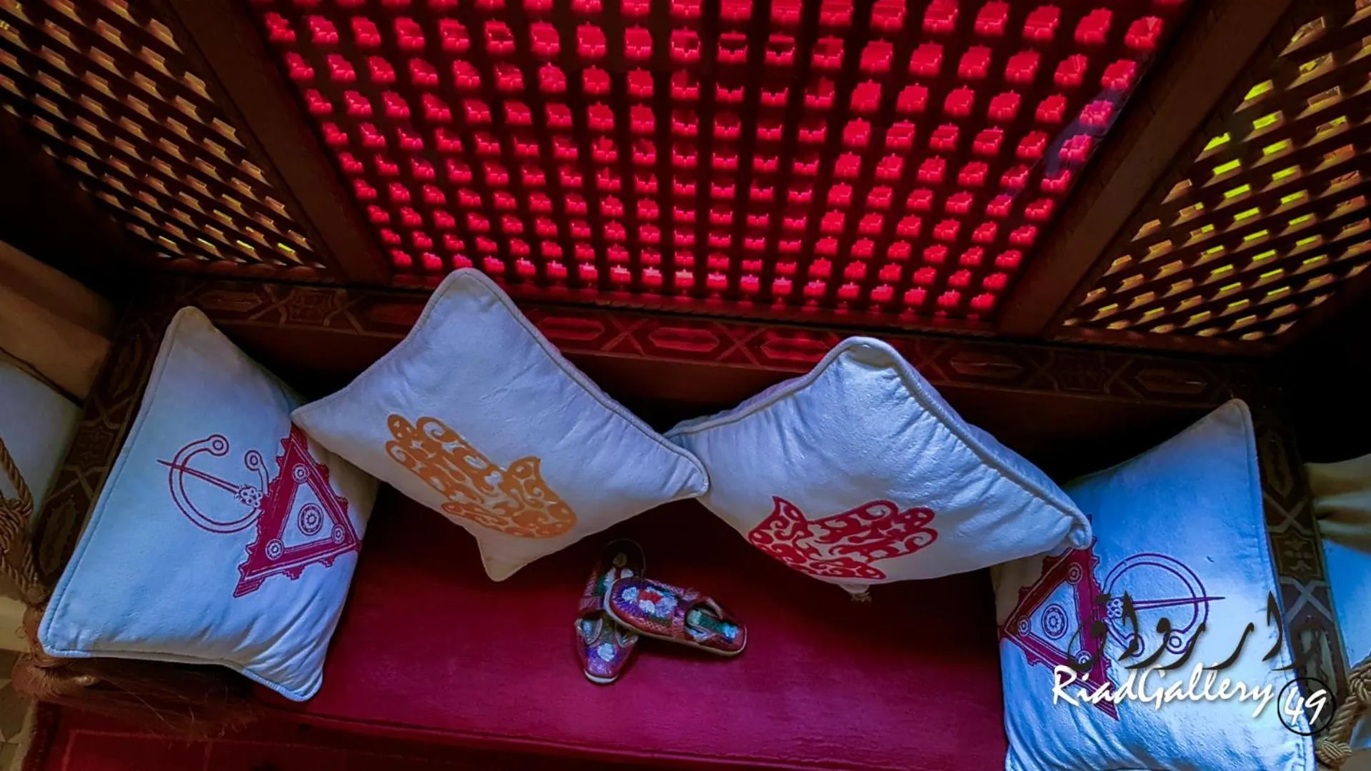 Bed in Riad Gallery 49 & Spa