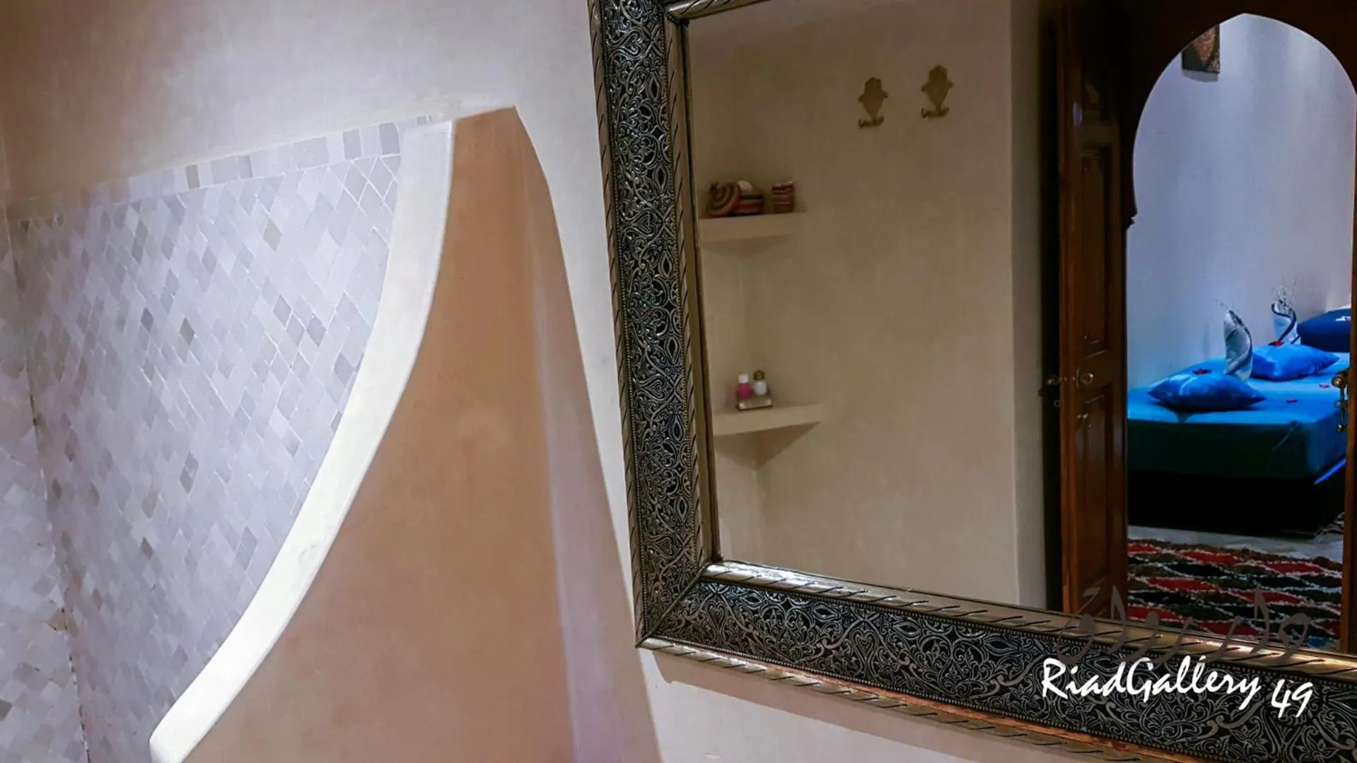 Bathroom in Riad Gallery 49 & Spa