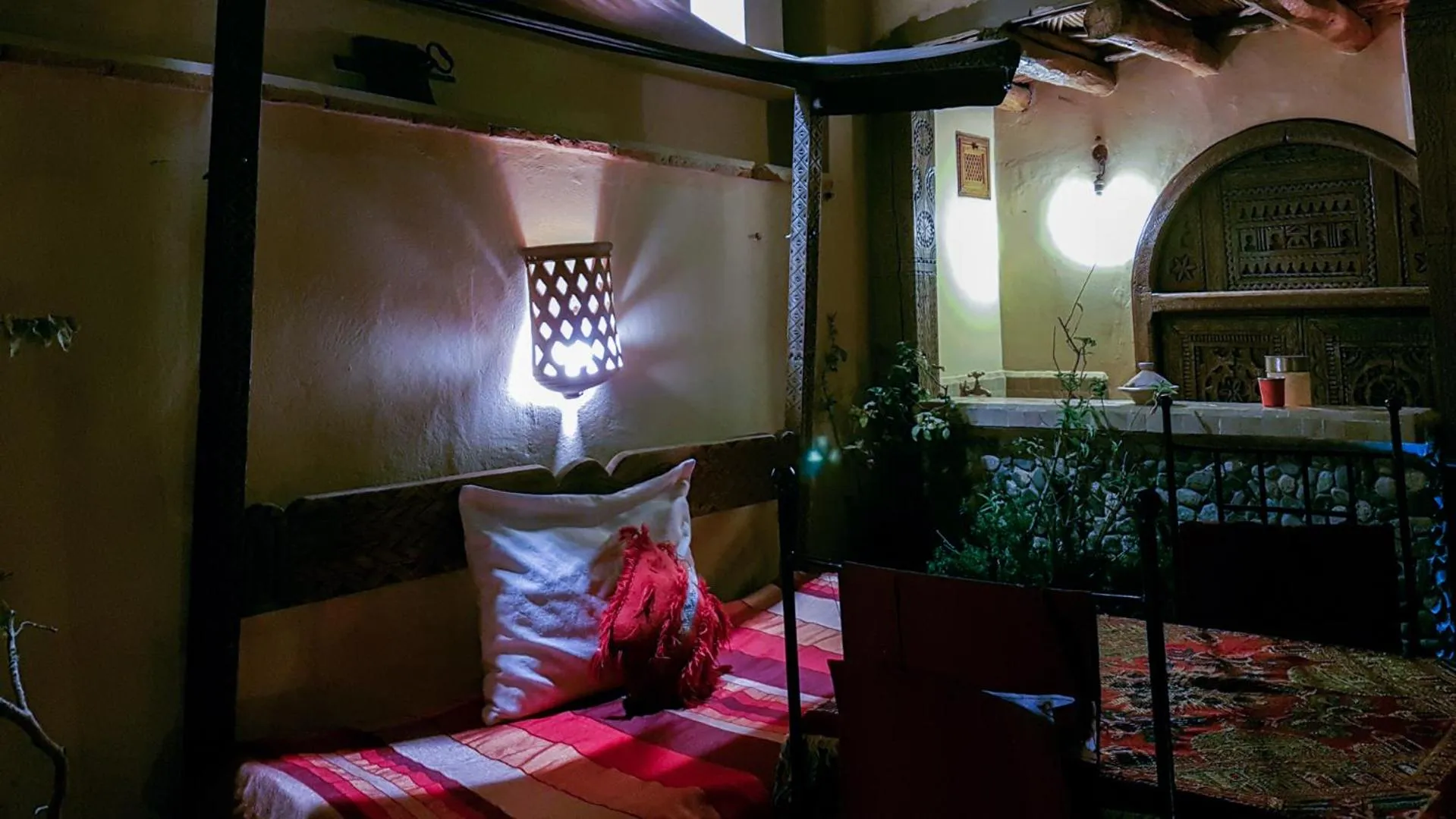 Balcony/Terrace, Bed in Riad Gallery 49 & Spa